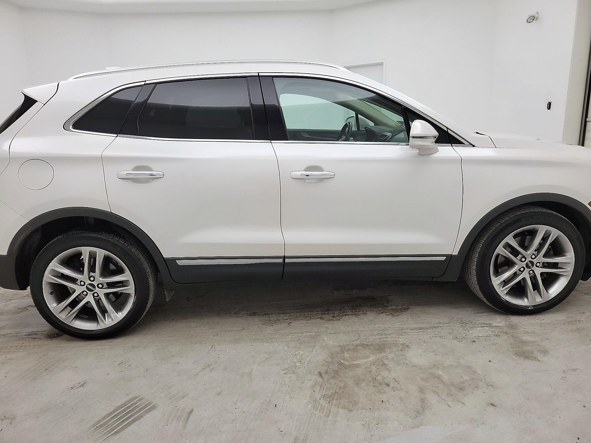 Thumbnail: 2019 Lincoln MKC - 4