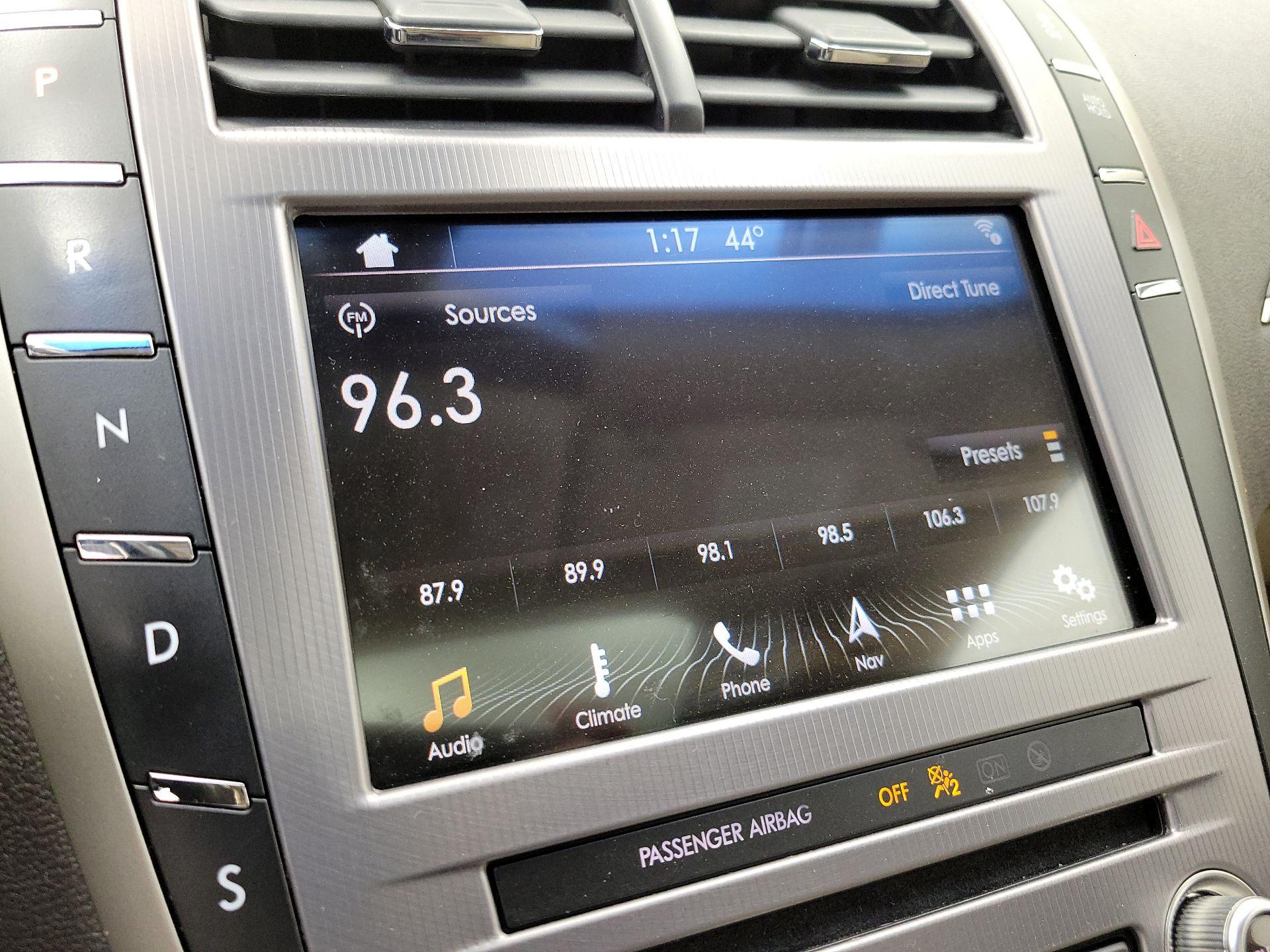 Thumbnail: 2017 Lincoln MKZ - 16