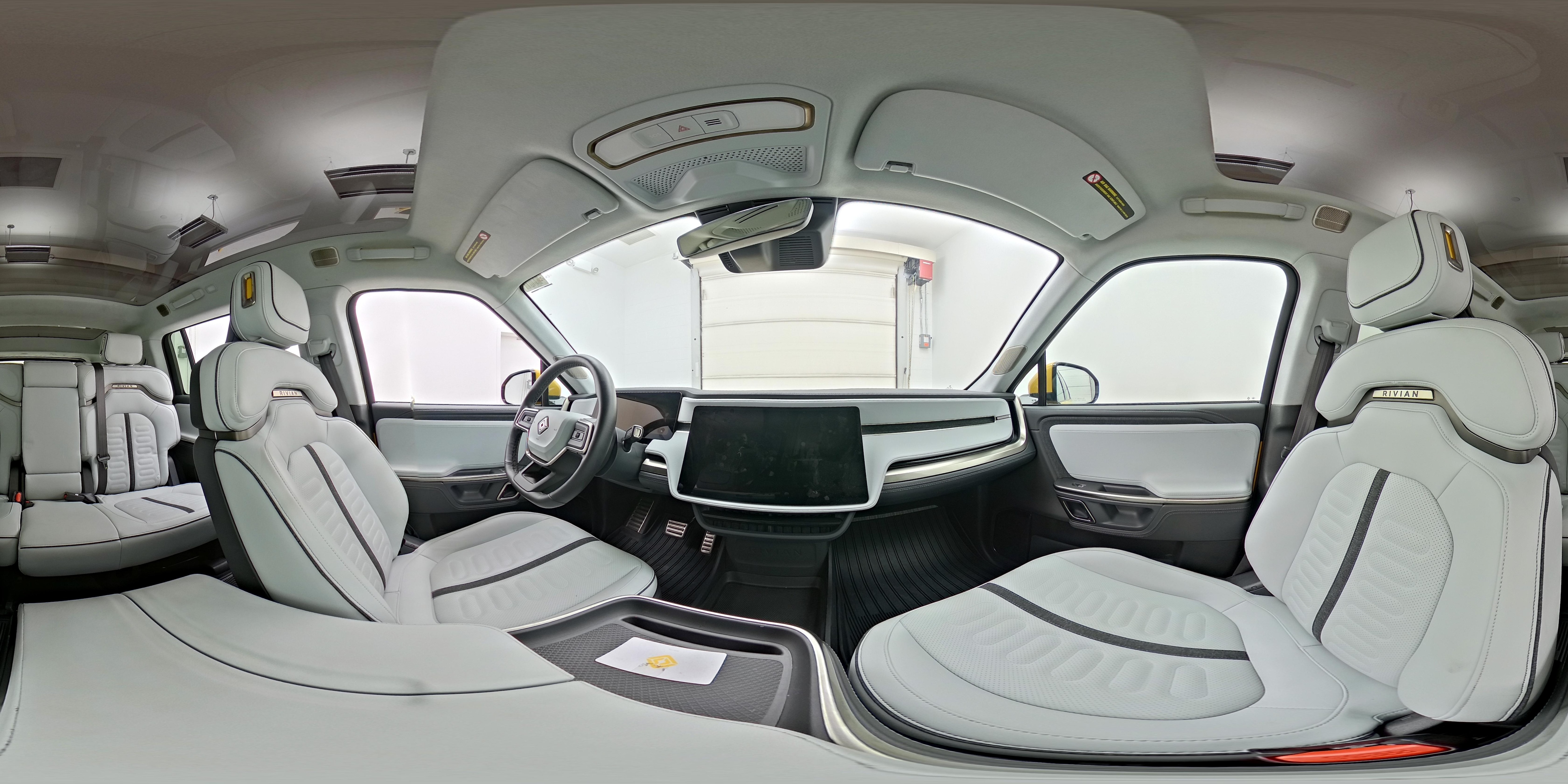 2023 Rivian R1S Adventure - Photo 25