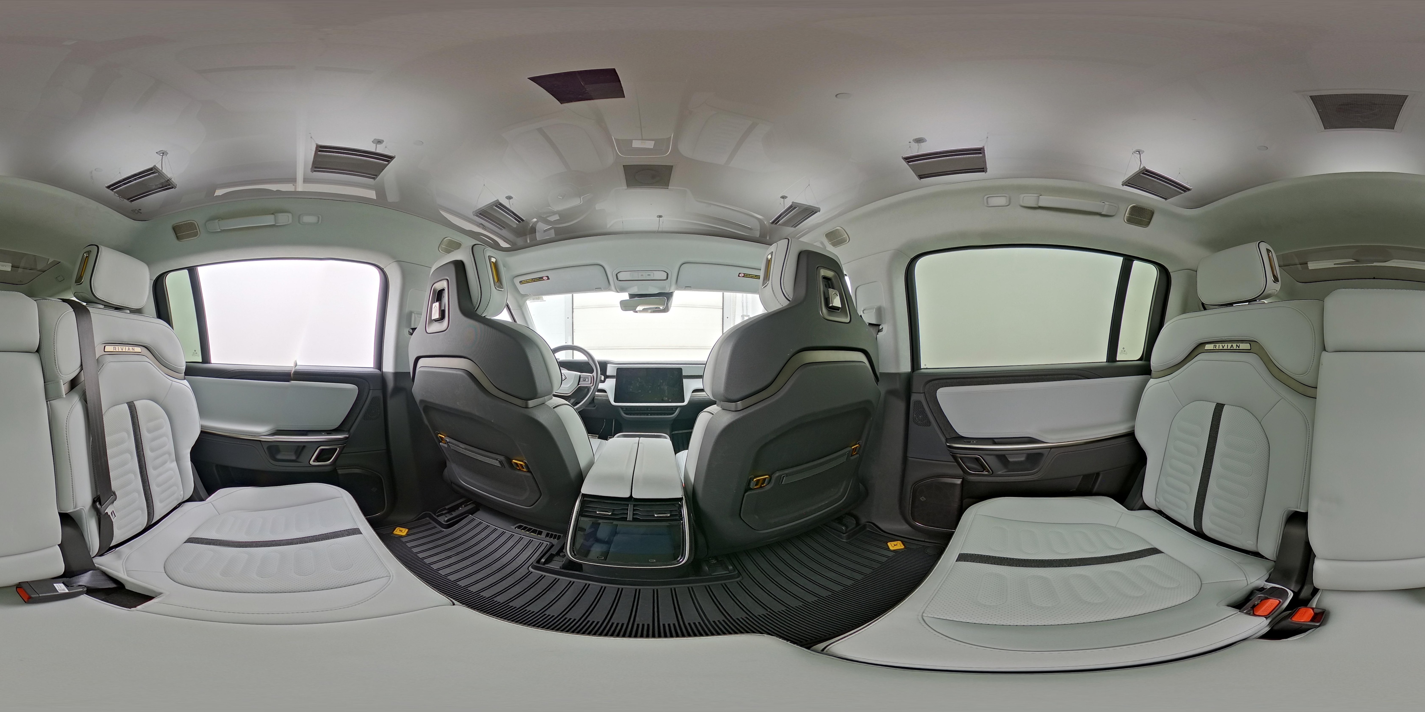 2023 Rivian R1S Adventure - Photo 26