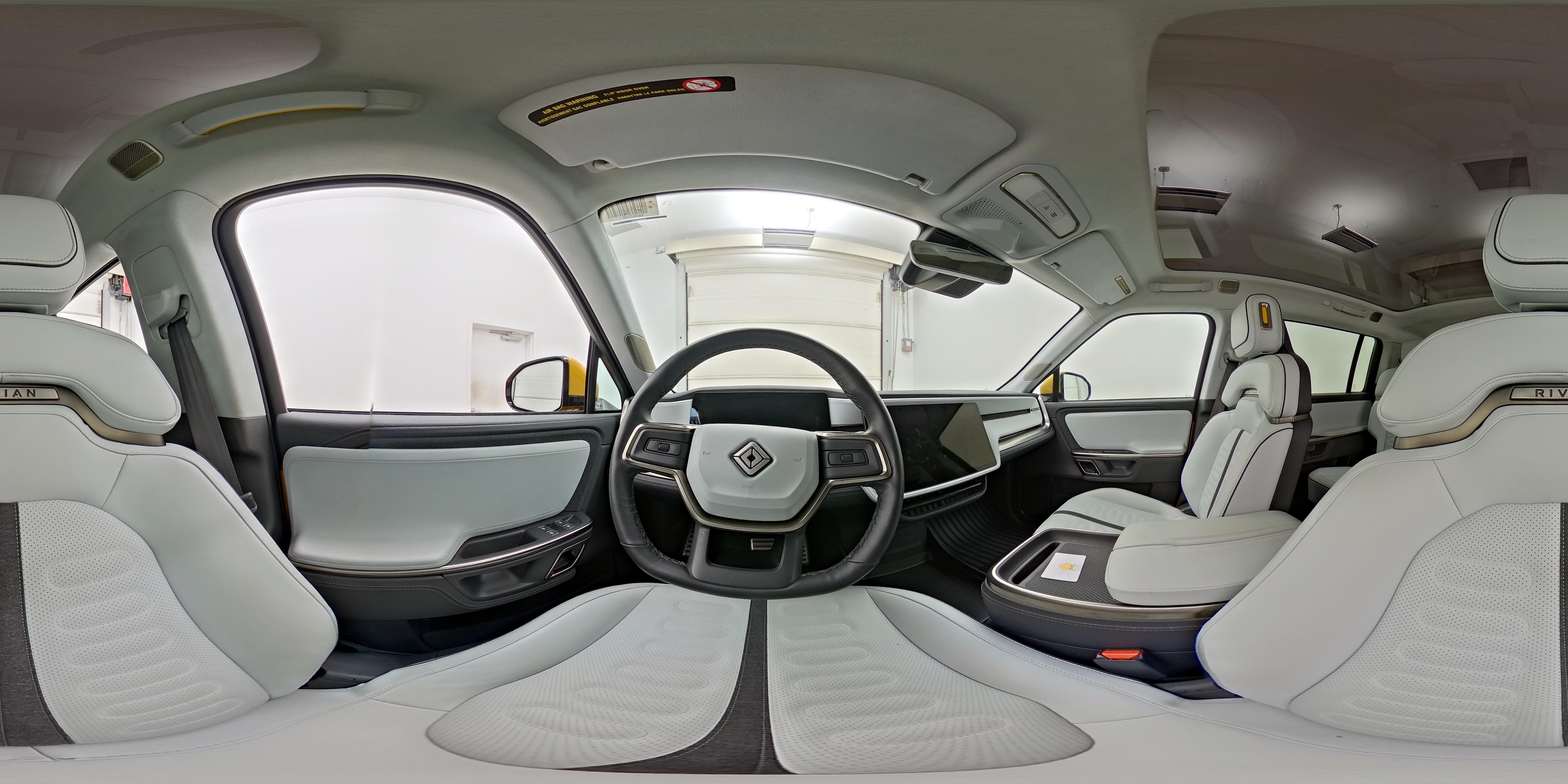 2023 Rivian R1S Adventure - Photo 27