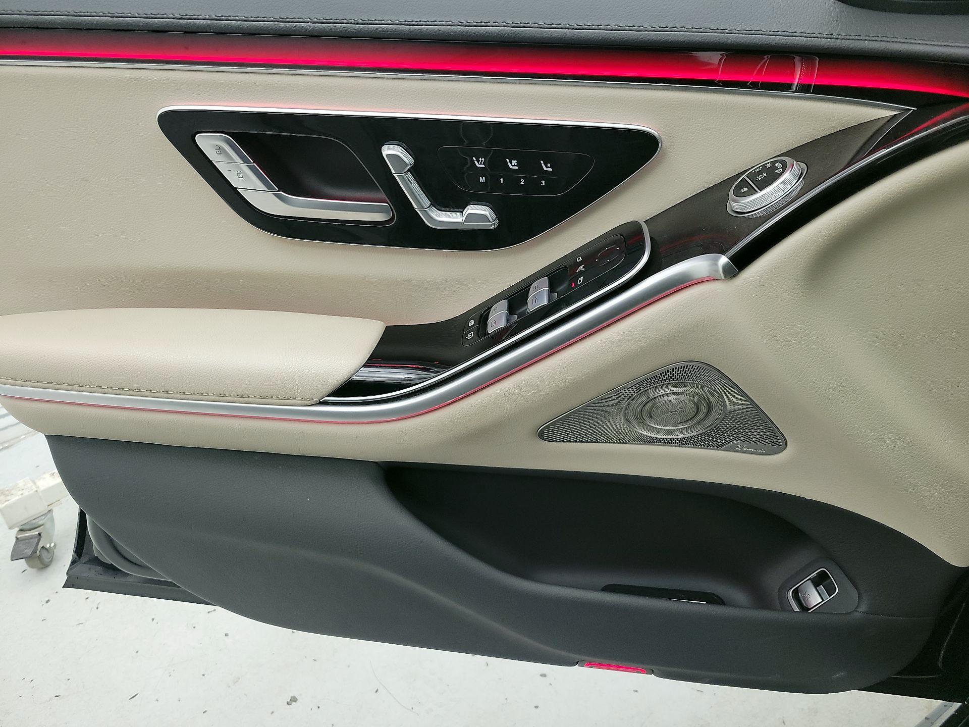 Thumbnail: 2021 Mercedes-Benz S-Class - 12