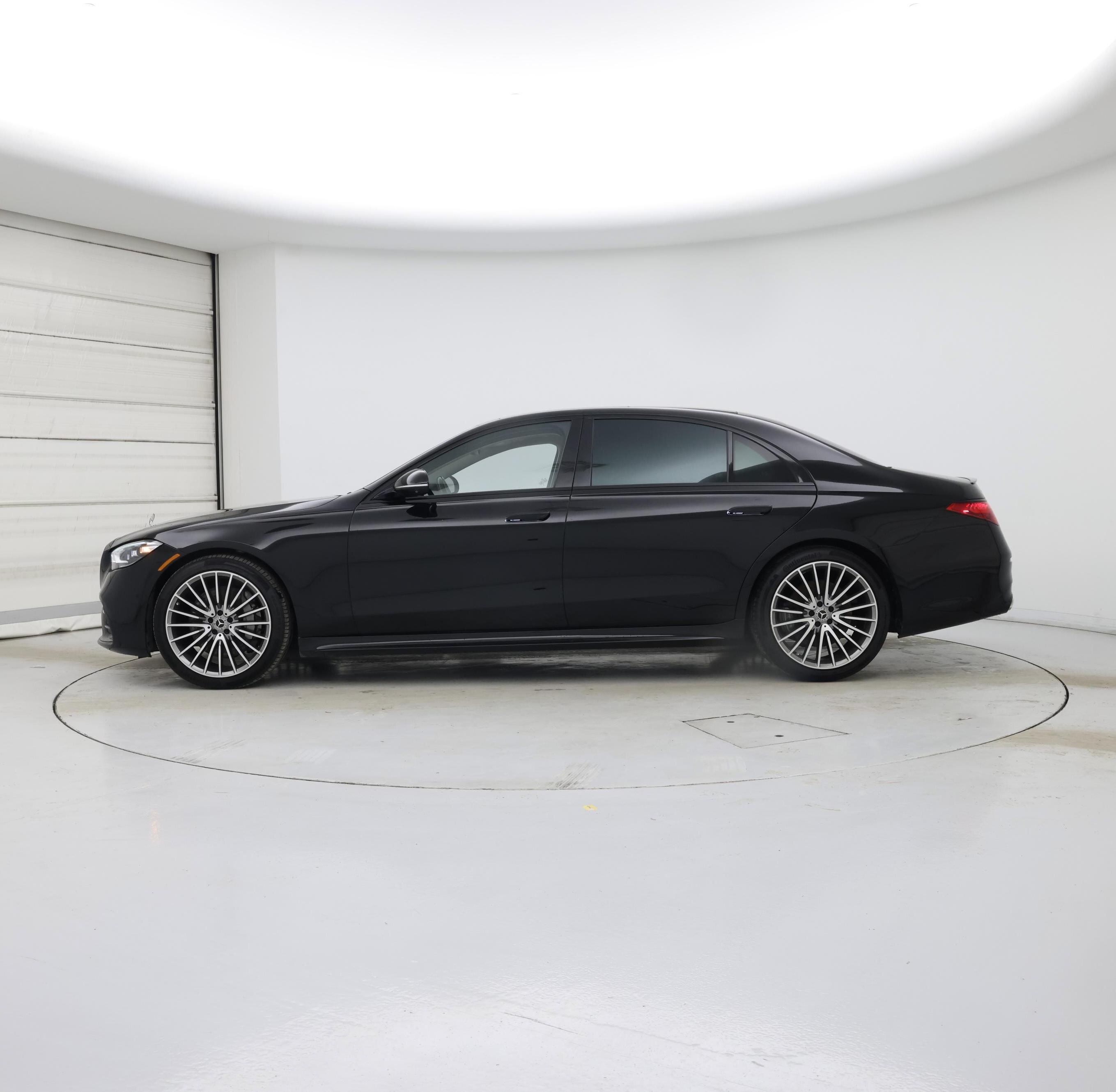 Thumbnail: 2021 Mercedes-Benz S-Class - 3