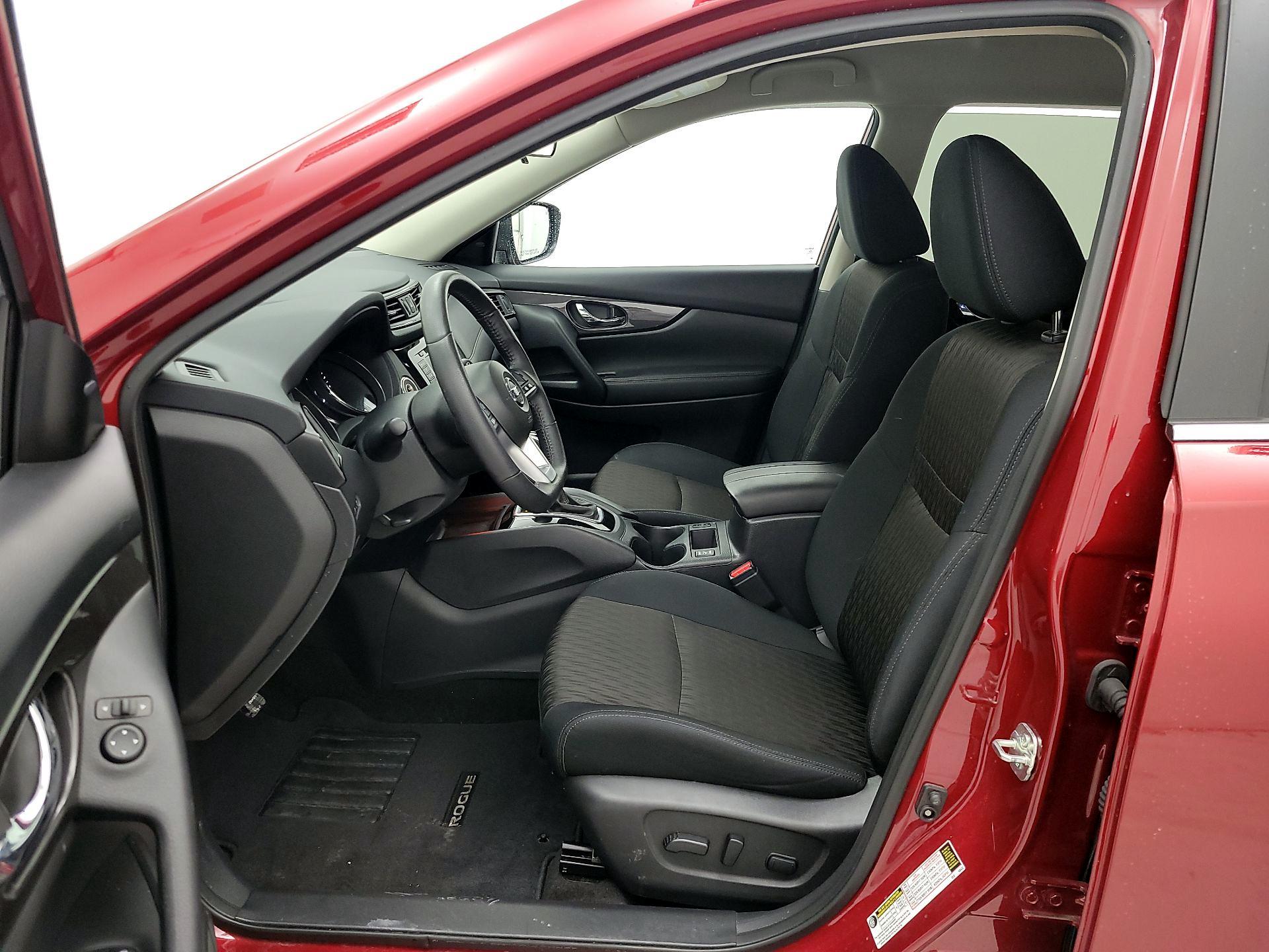 Thumbnail: 2019 Nissan Rogue - 11