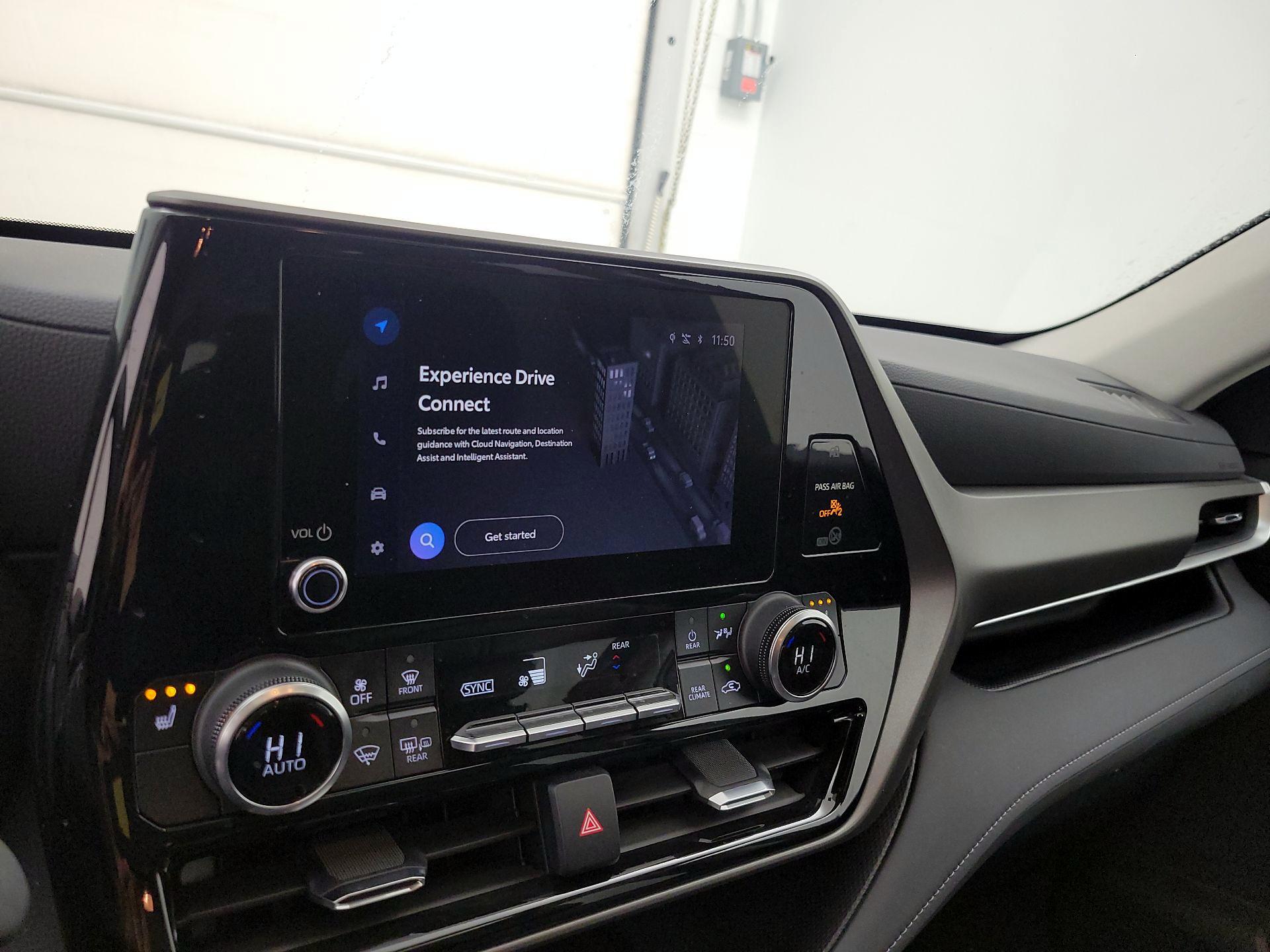 Thumbnail: 2023 Toyota Highlander - 14