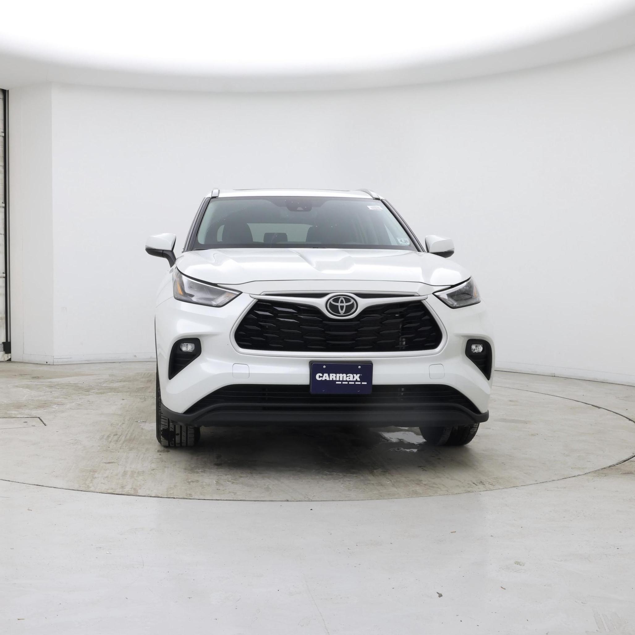 Thumbnail: 2023 Toyota Highlander - 5