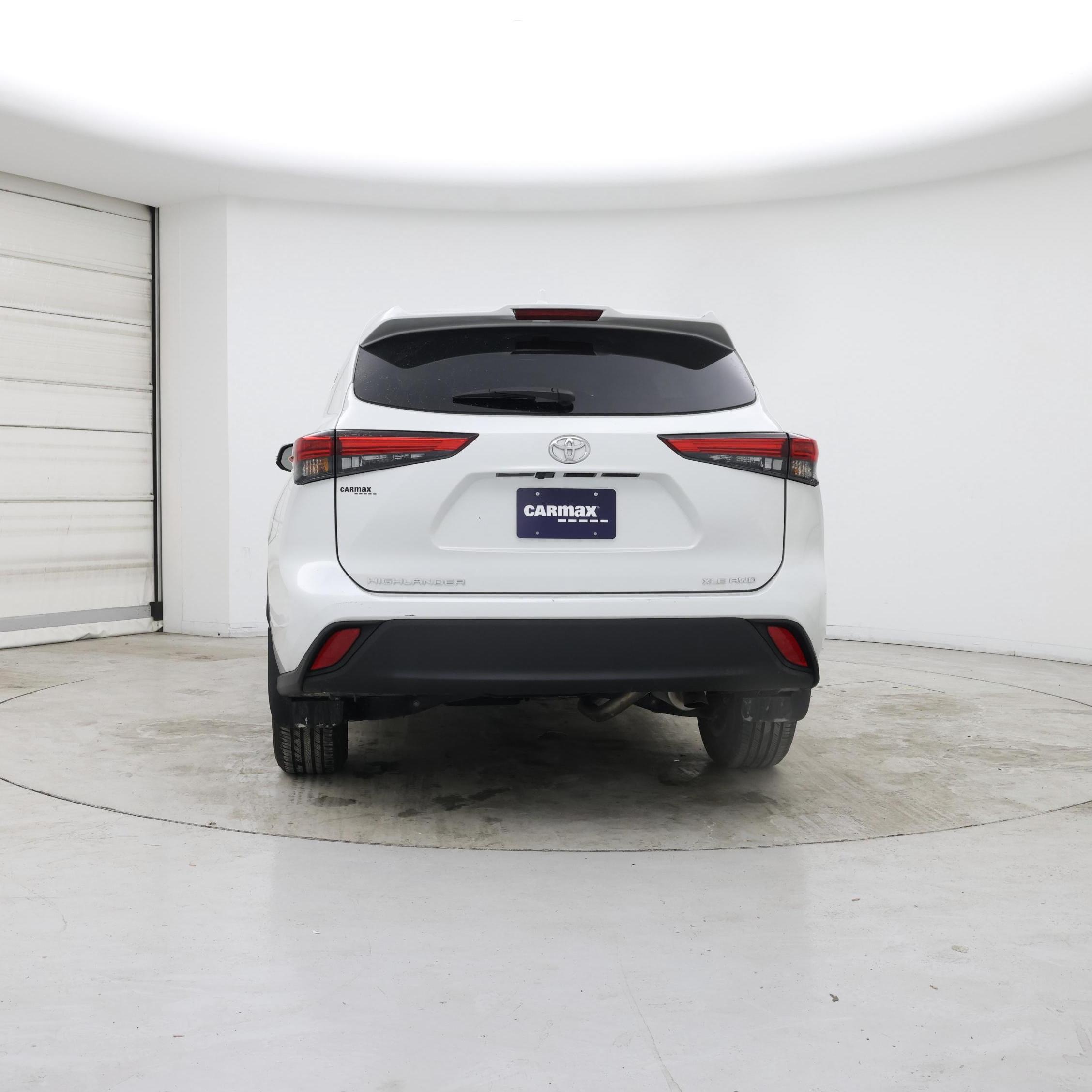 Thumbnail: 2023 Toyota Highlander - 6