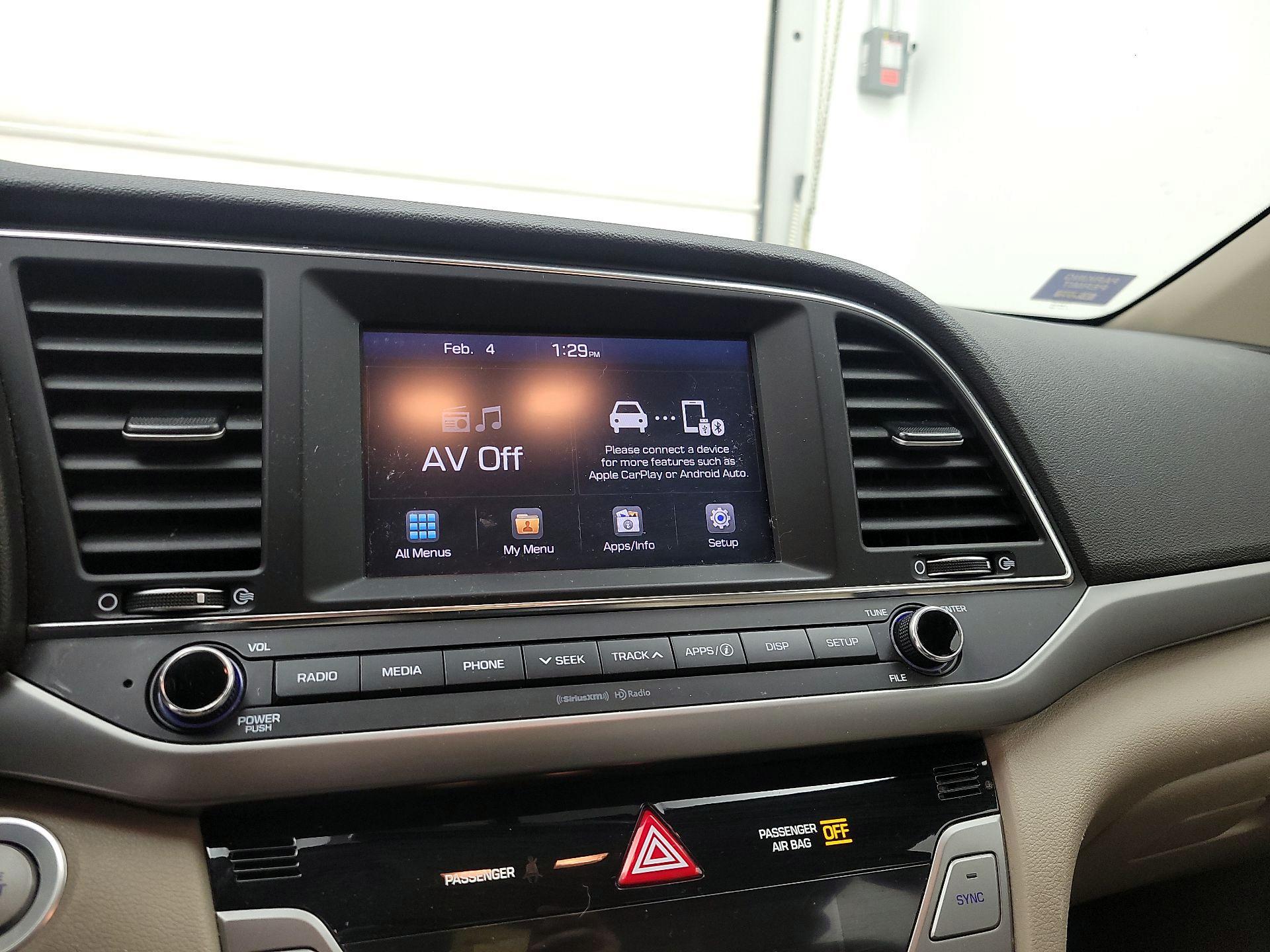 Thumbnail: 2017 Hyundai Elantra - 15