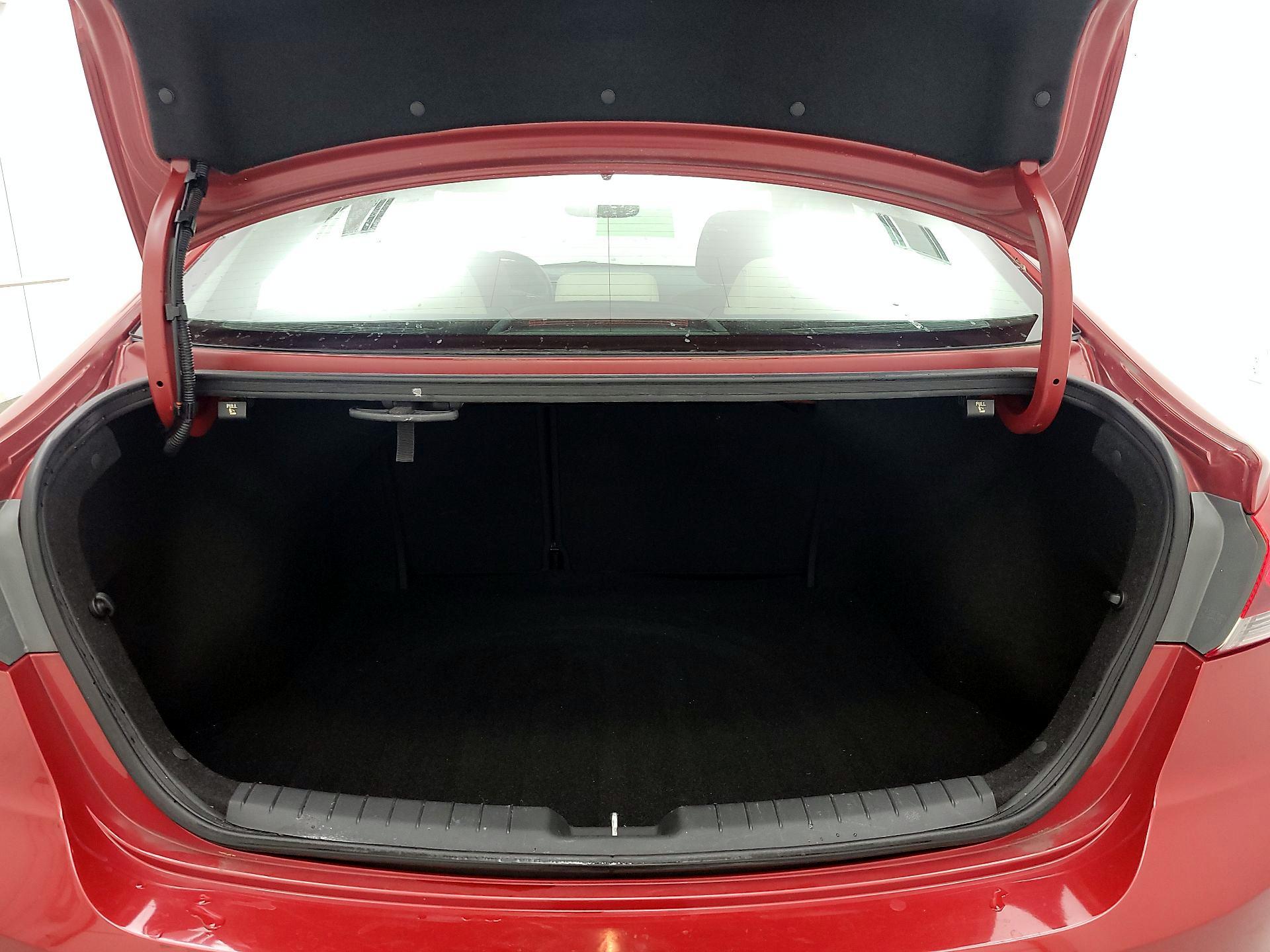 Thumbnail: 2017 Hyundai Elantra - 20