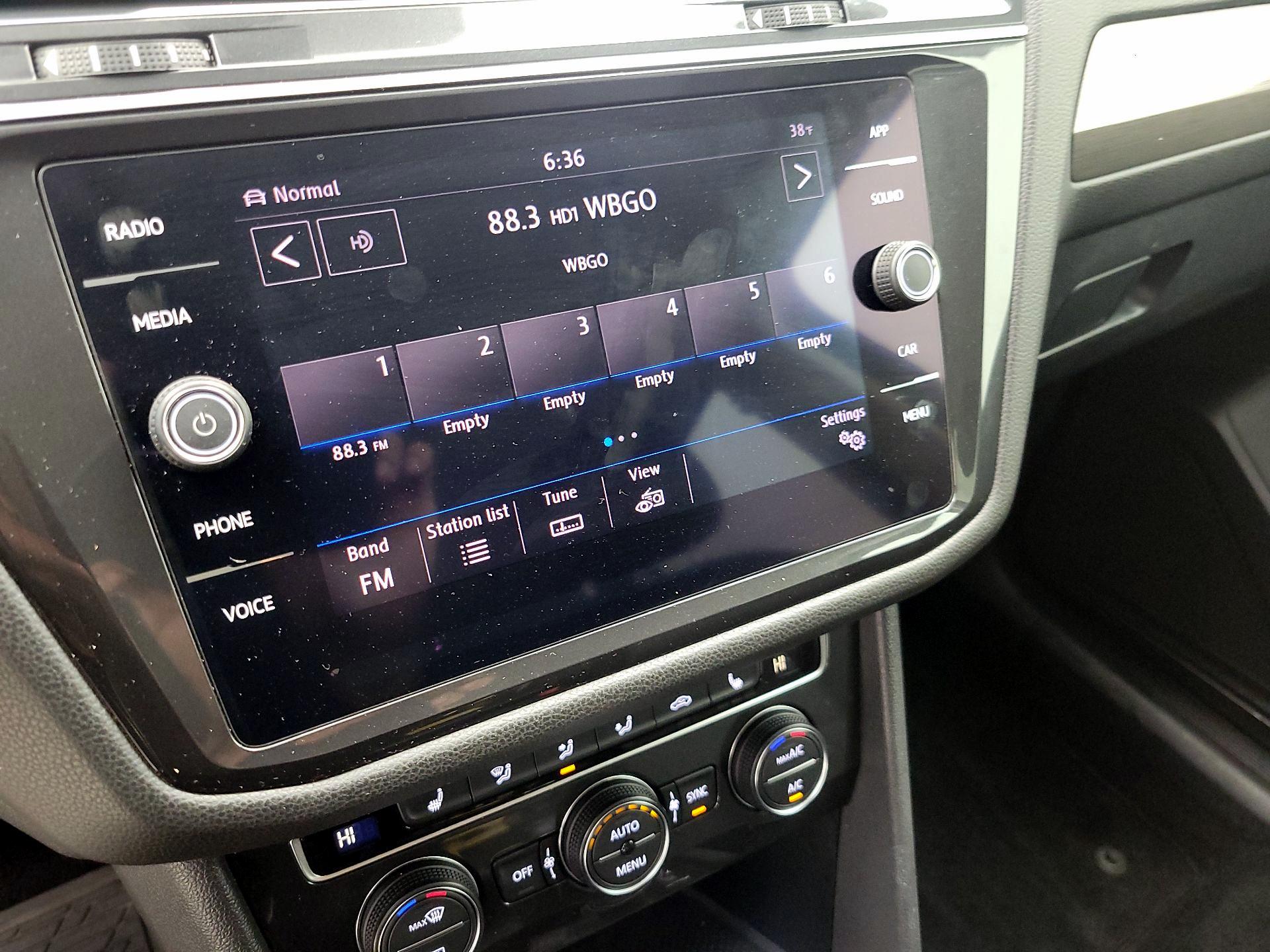 Thumbnail: 2019 Volkswagen Tiguan - 15