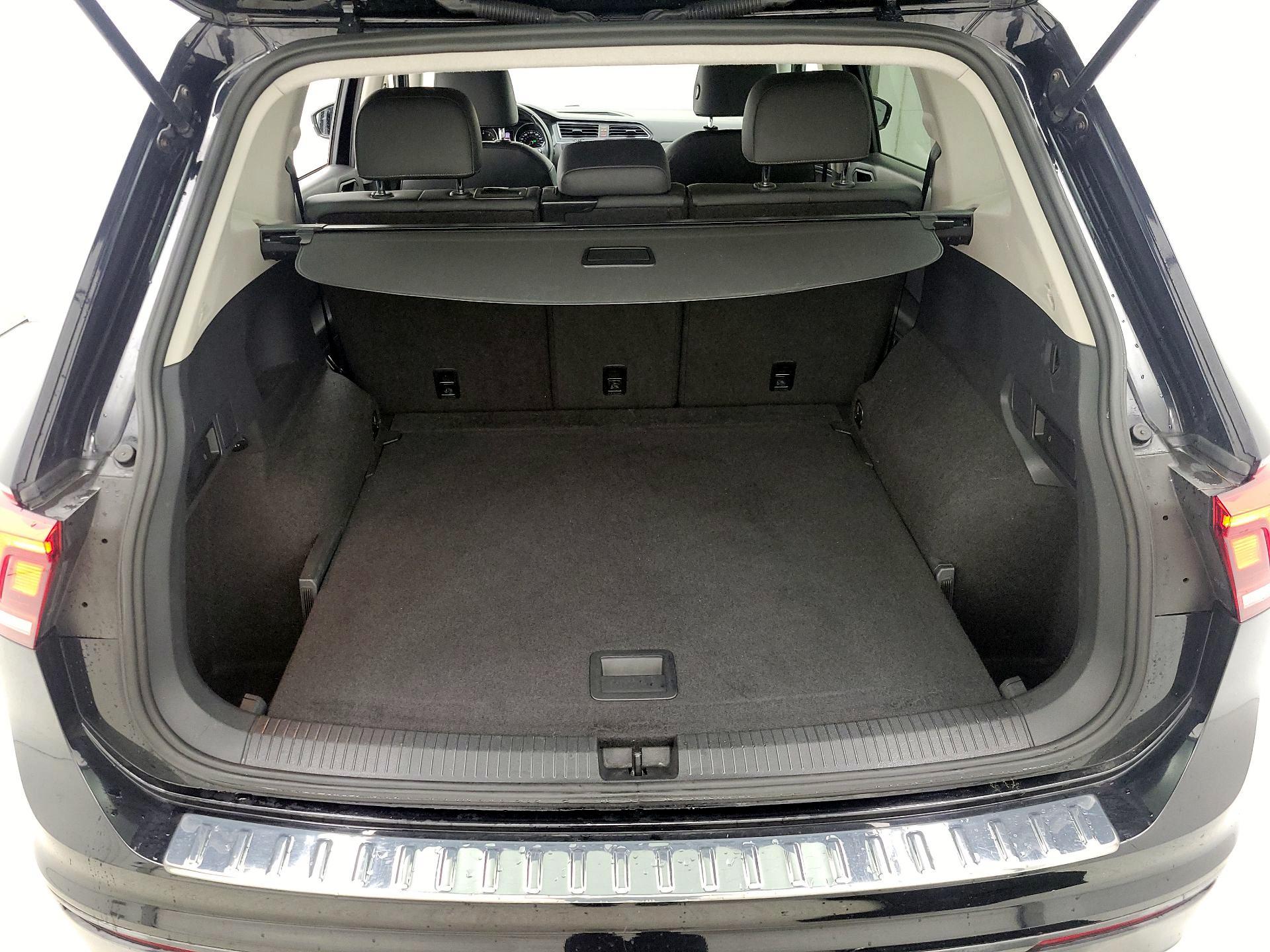 Thumbnail: 2019 Volkswagen Tiguan - 20