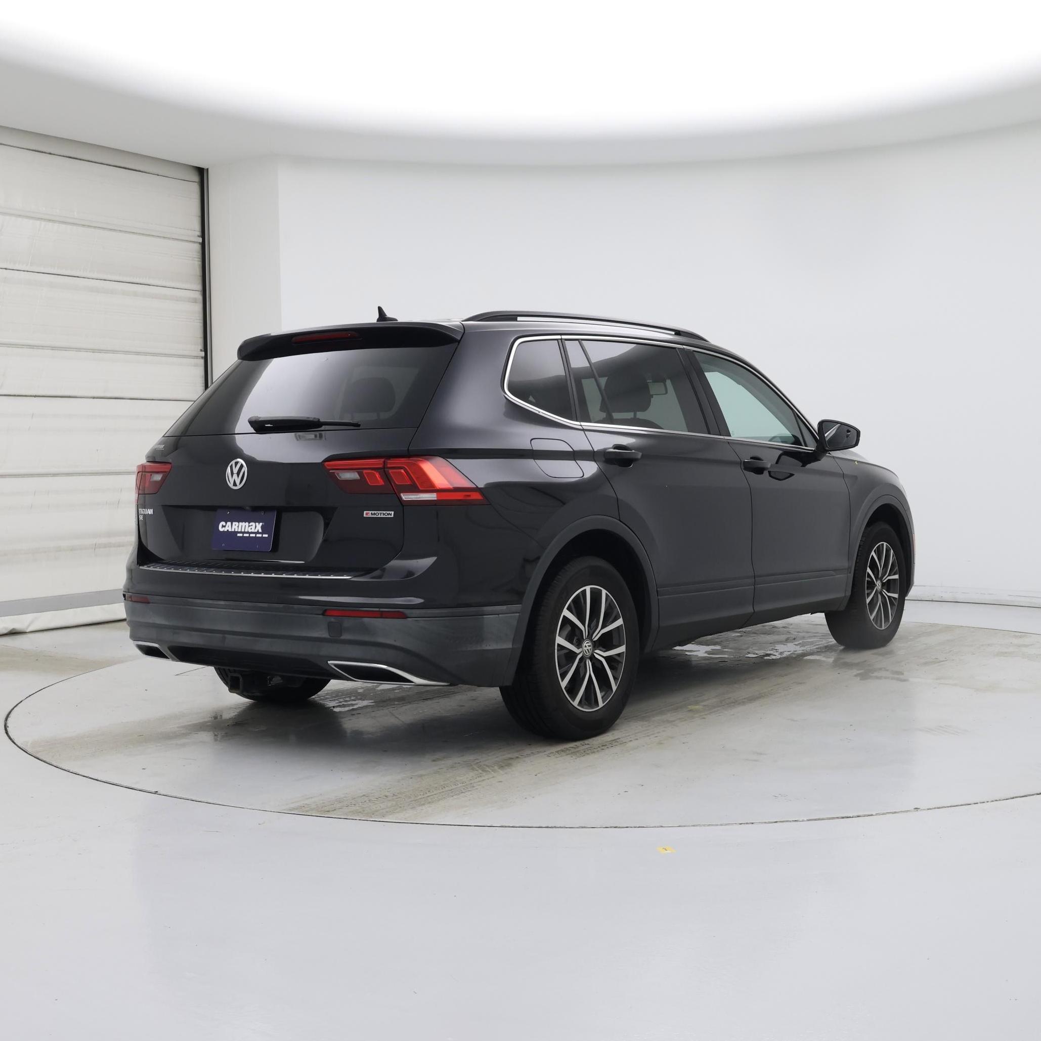 Thumbnail: 2019 Volkswagen Tiguan - 8