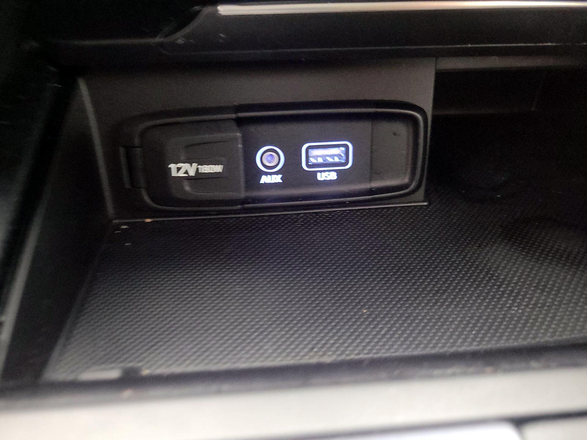 Thumbnail: 2020 Genesis G70 - 18