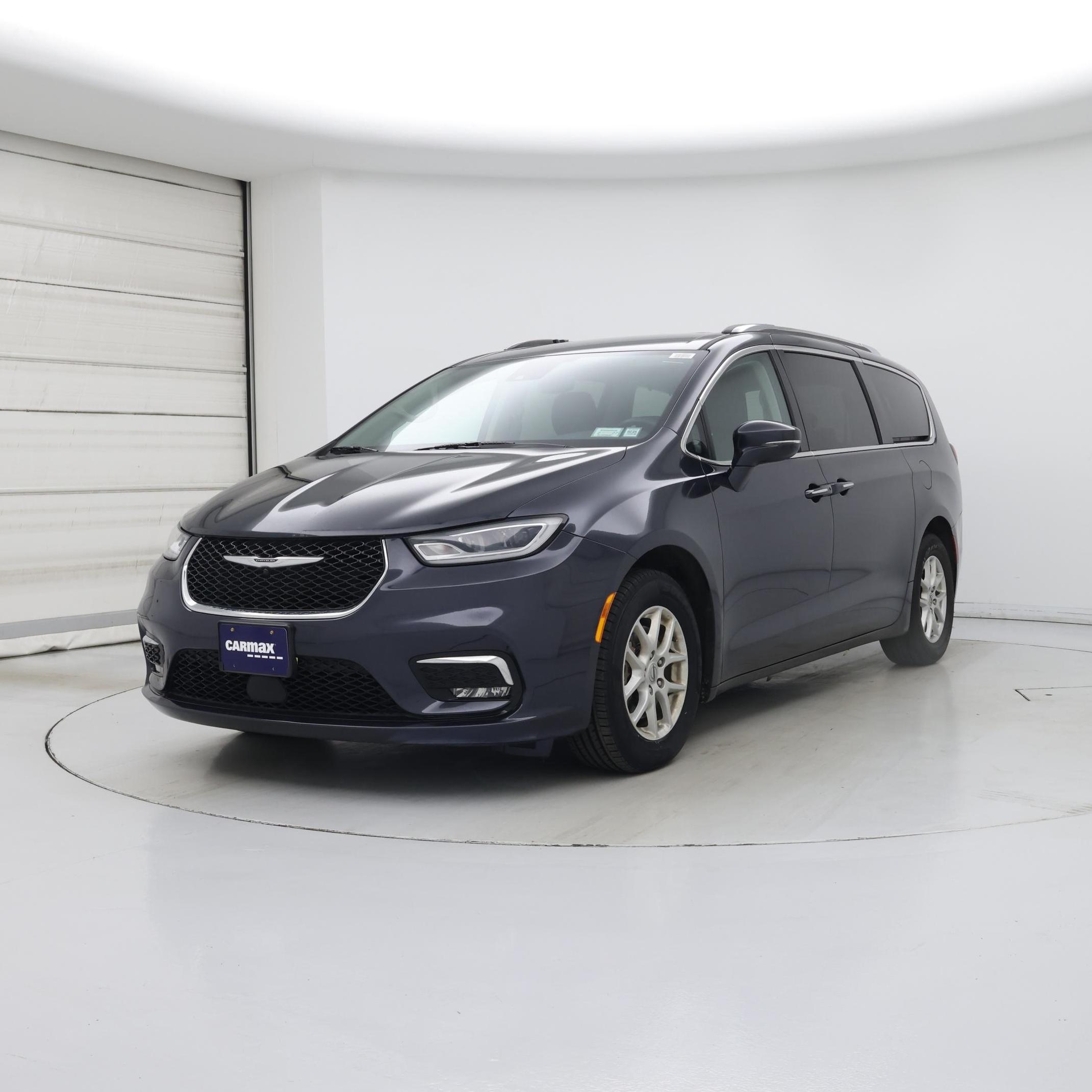 Thumbnail: 2021 Chrysler Pacifica - 4