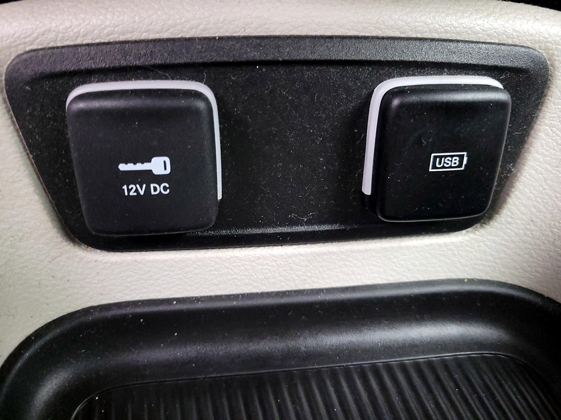 Thumbnail: 2020 Chrysler Pacifica - 18