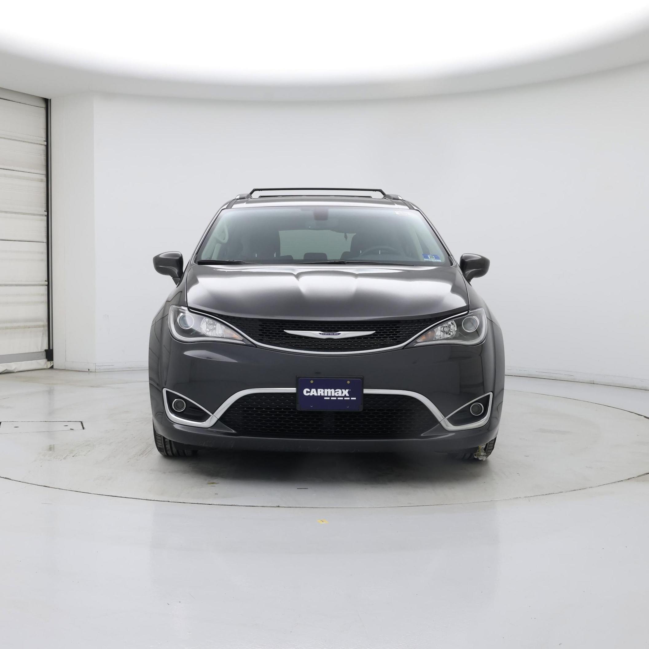 Thumbnail: 2020 Chrysler Pacifica - 5