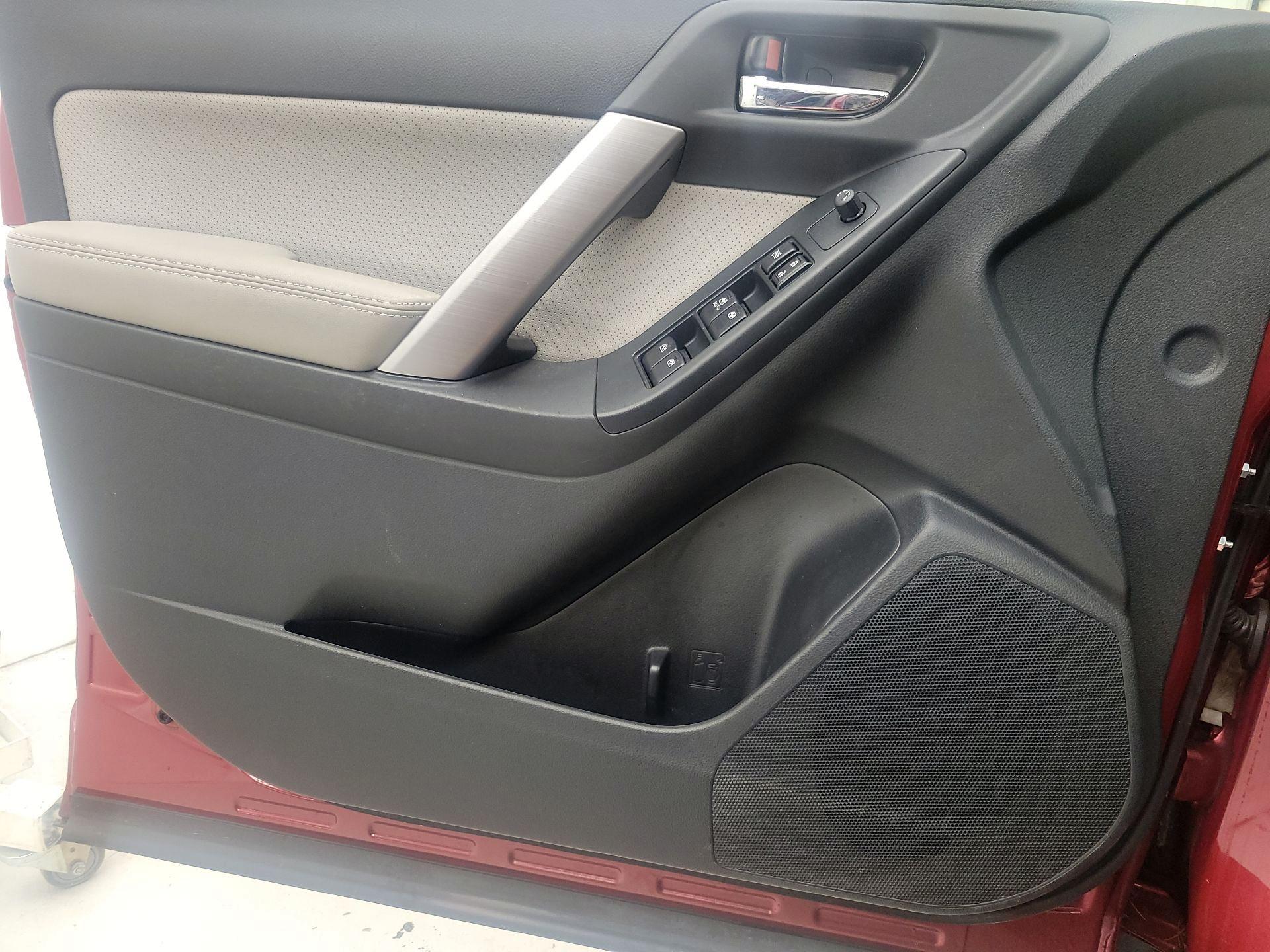 Thumbnail: 2014 Subaru Forester - 12