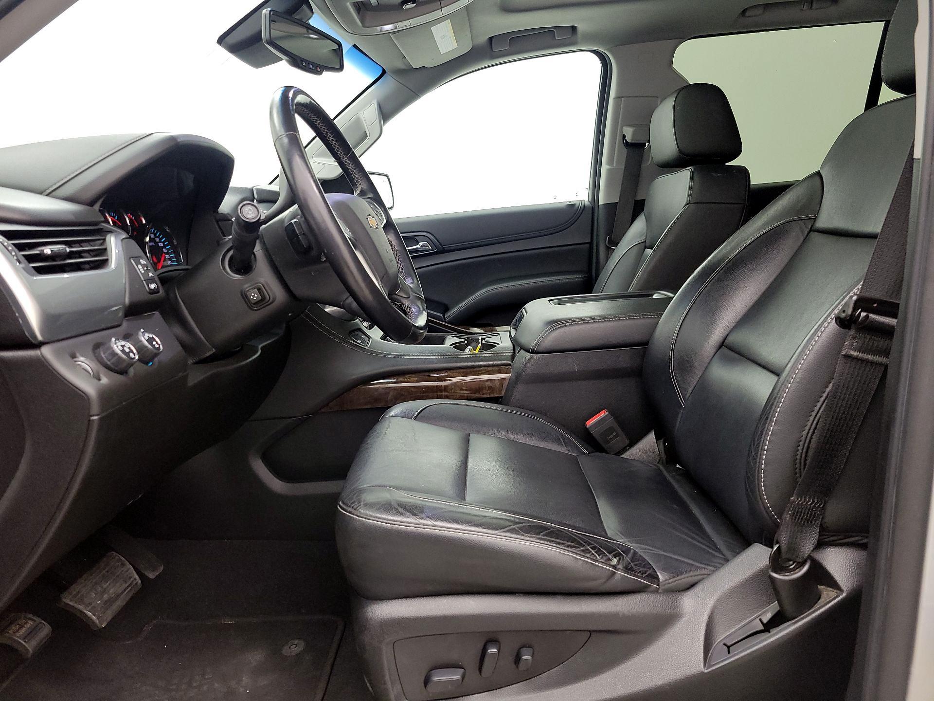 Thumbnail: 2019 Chevrolet Tahoe - 11