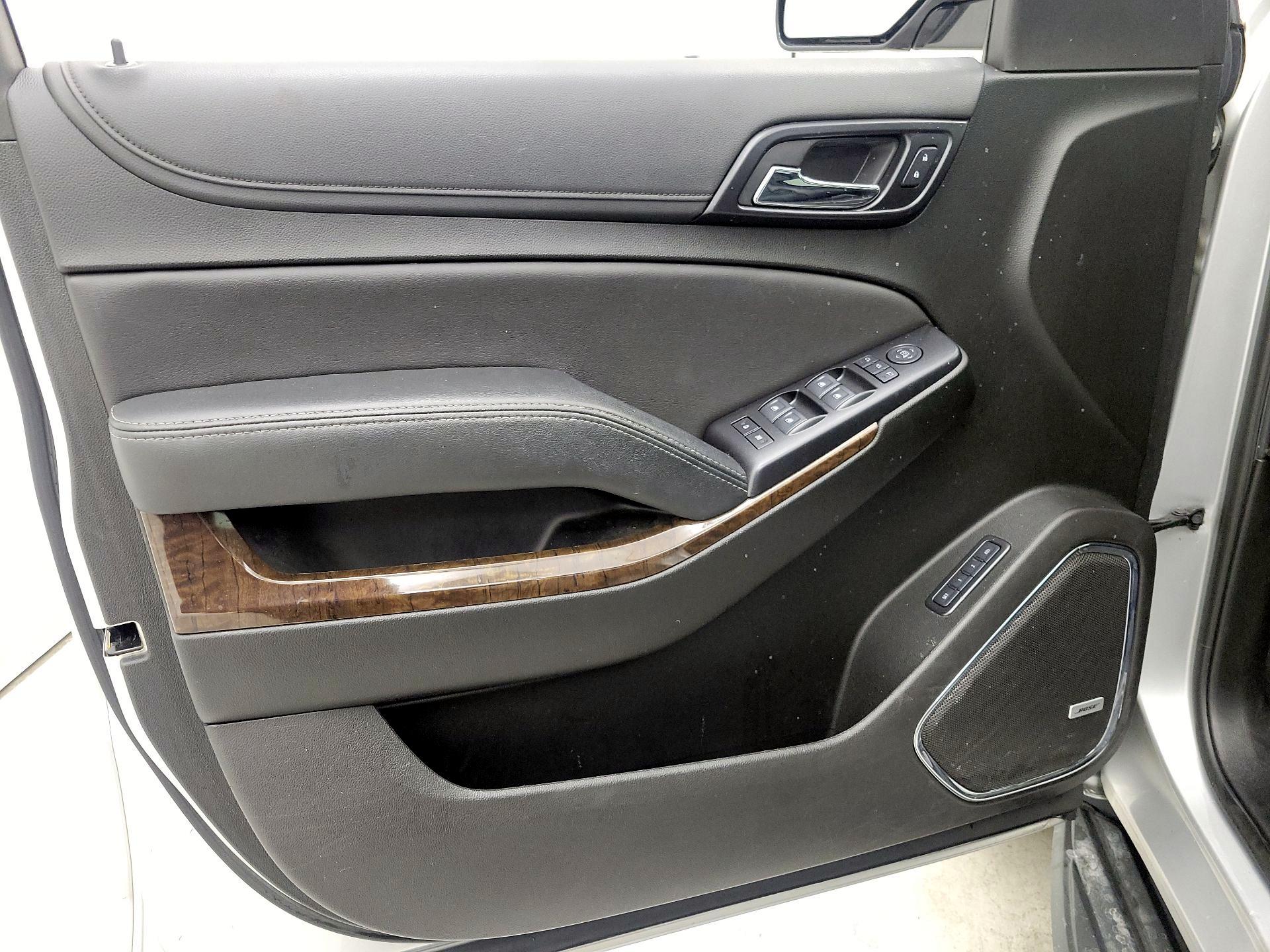 Thumbnail: 2019 Chevrolet Tahoe - 12