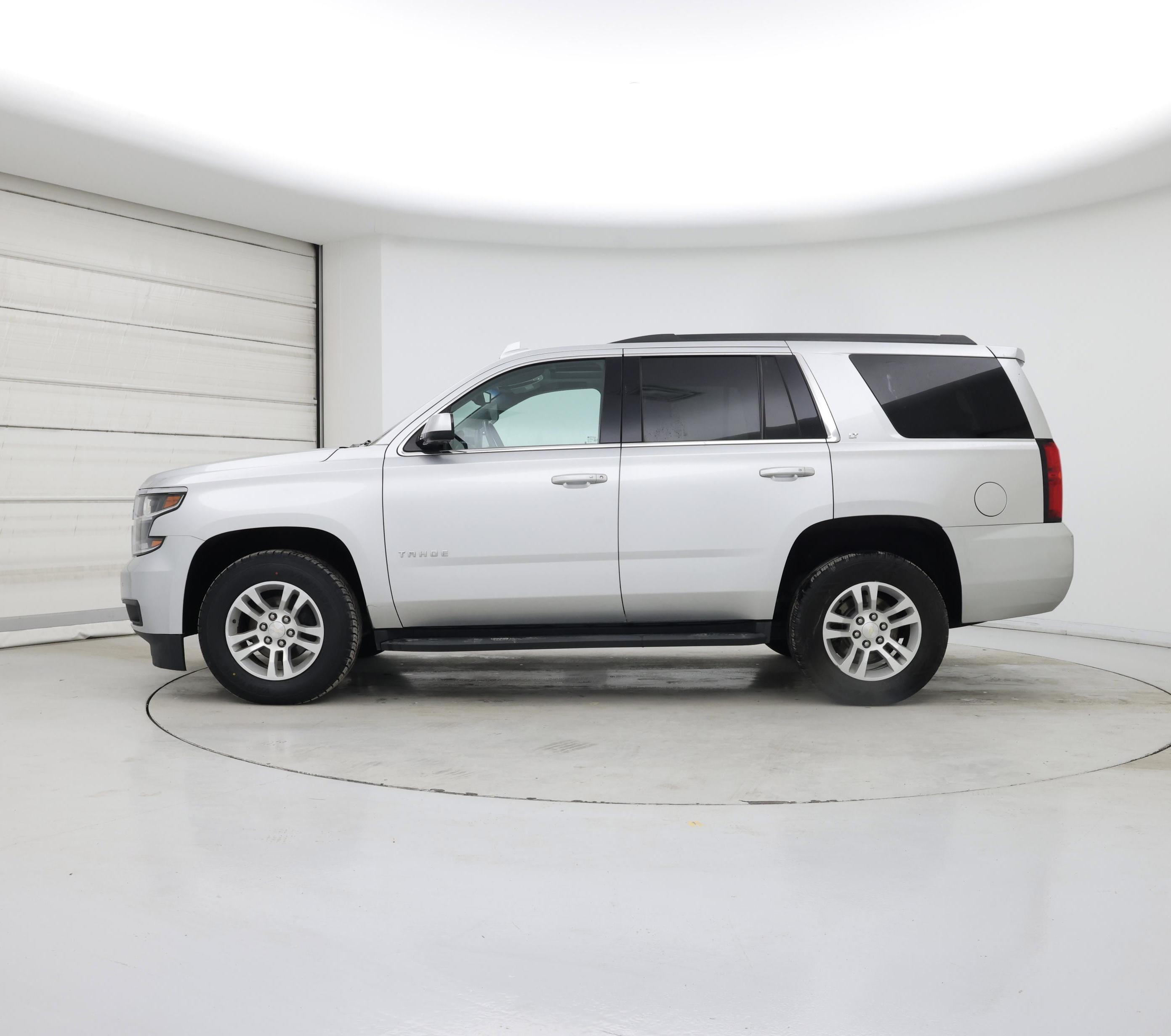 Thumbnail: 2019 Chevrolet Tahoe - 3