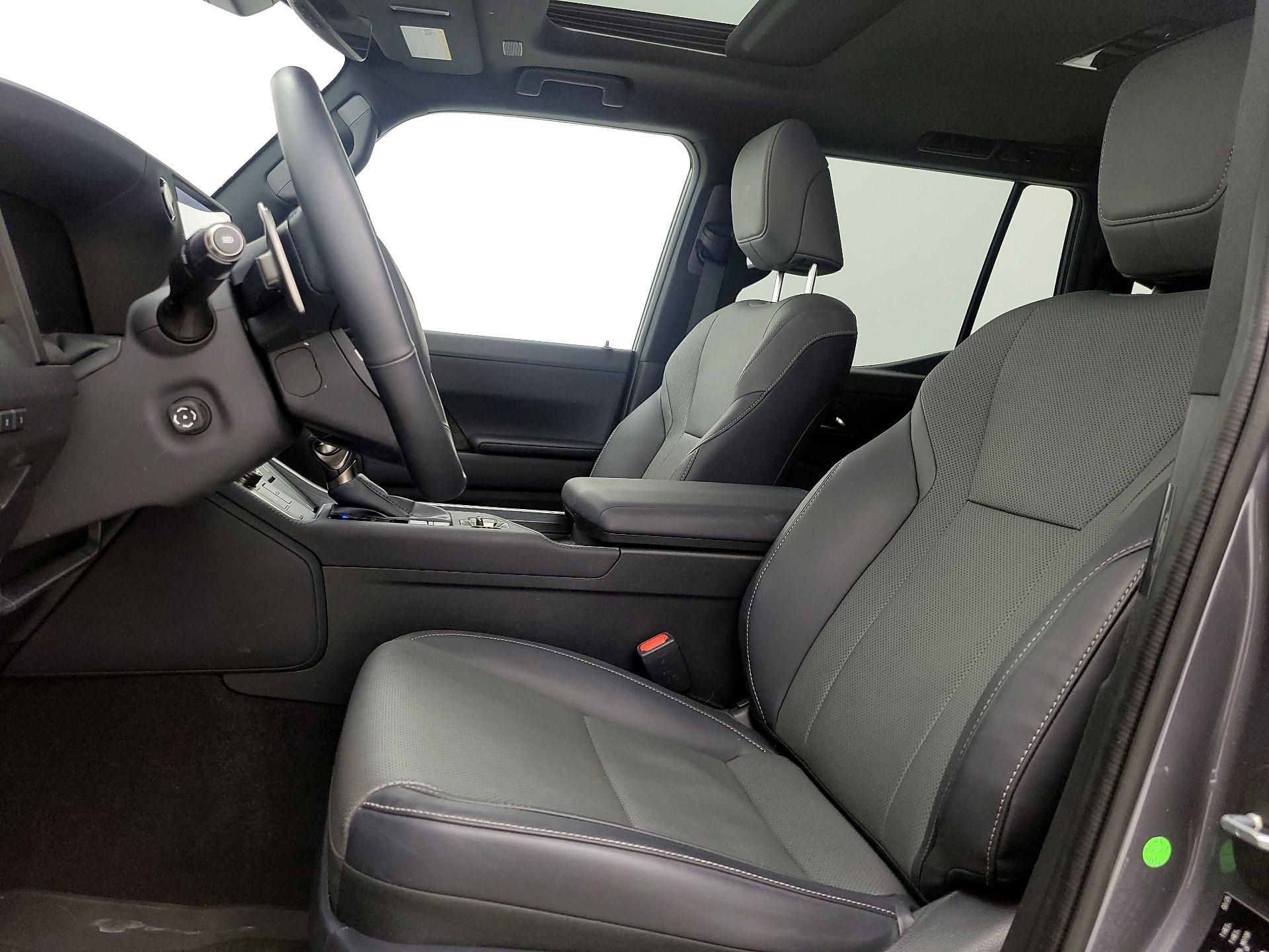 Thumbnail: 2025 Lexus GX - 11