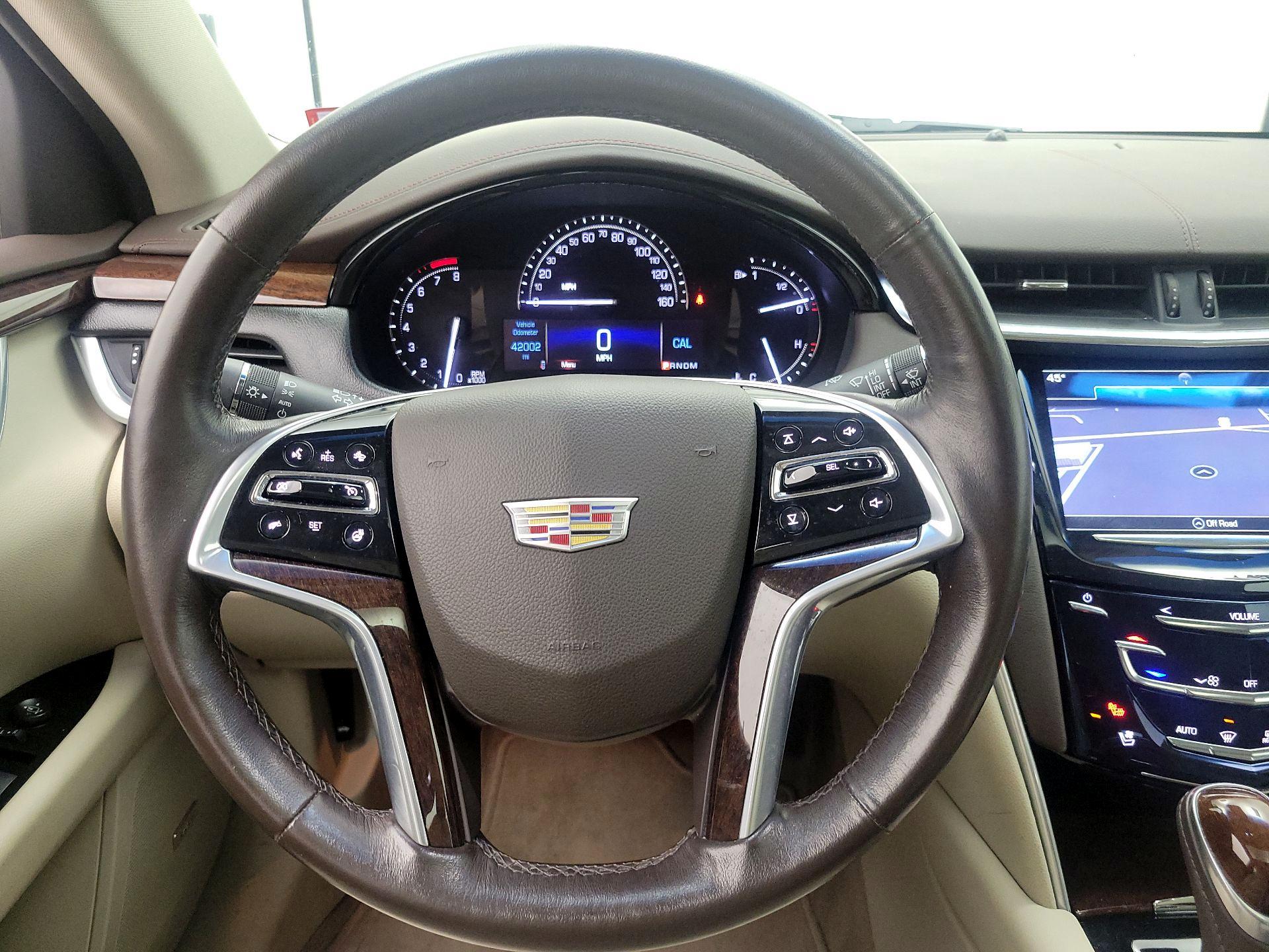 Thumbnail: 2017 Cadillac XTS - 10