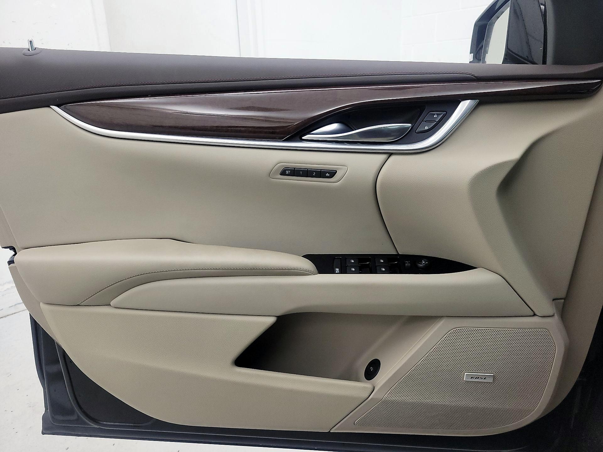 Thumbnail: 2017 Cadillac XTS - 12