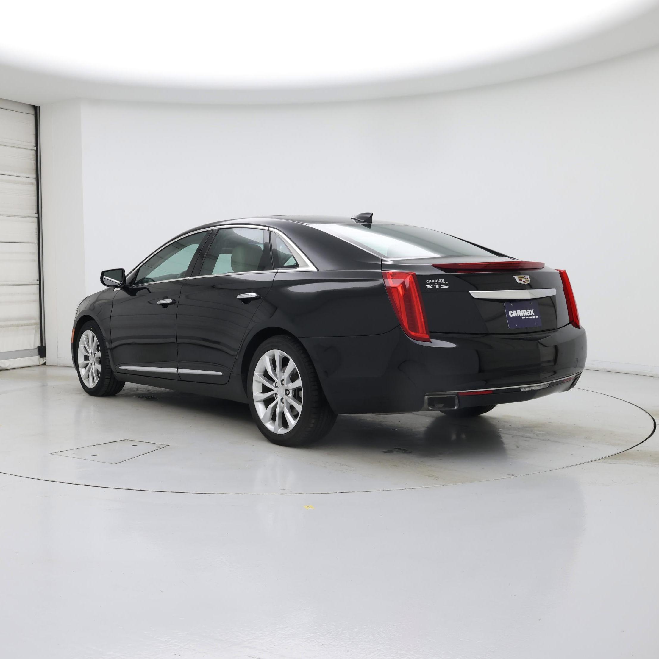 Thumbnail: 2017 Cadillac XTS - 2