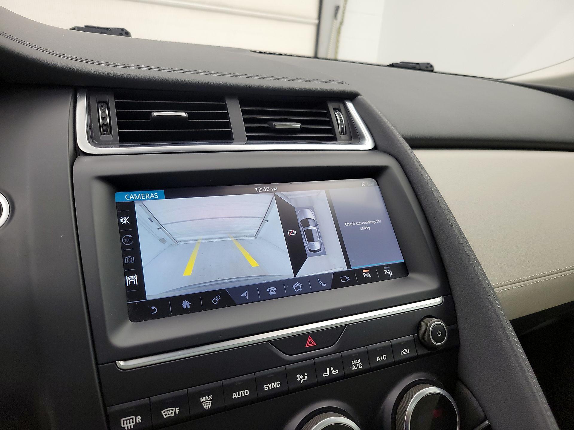 Thumbnail: 2019 Jaguar E-Pace - 14