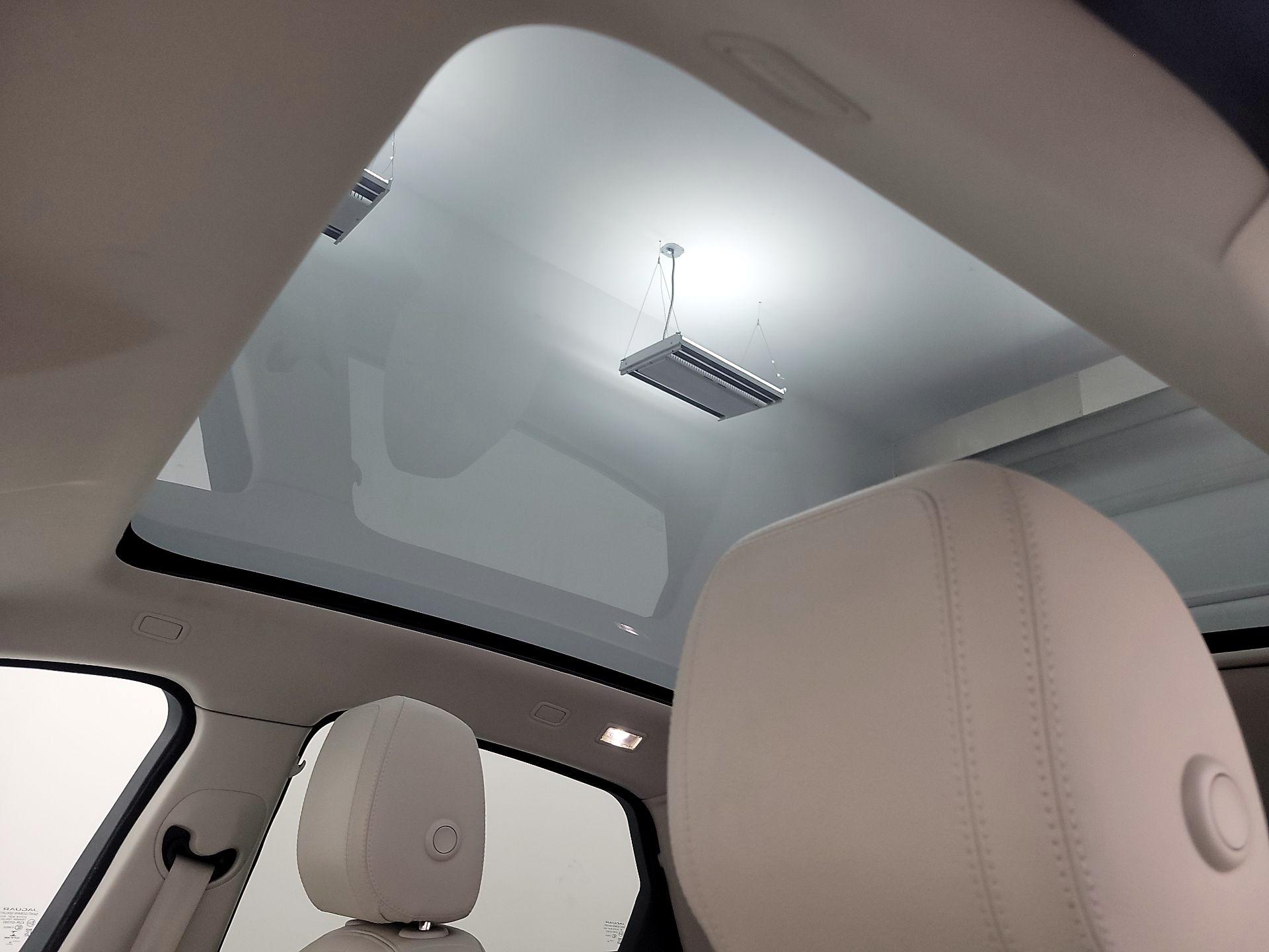 Thumbnail: 2019 Jaguar E-Pace - 19