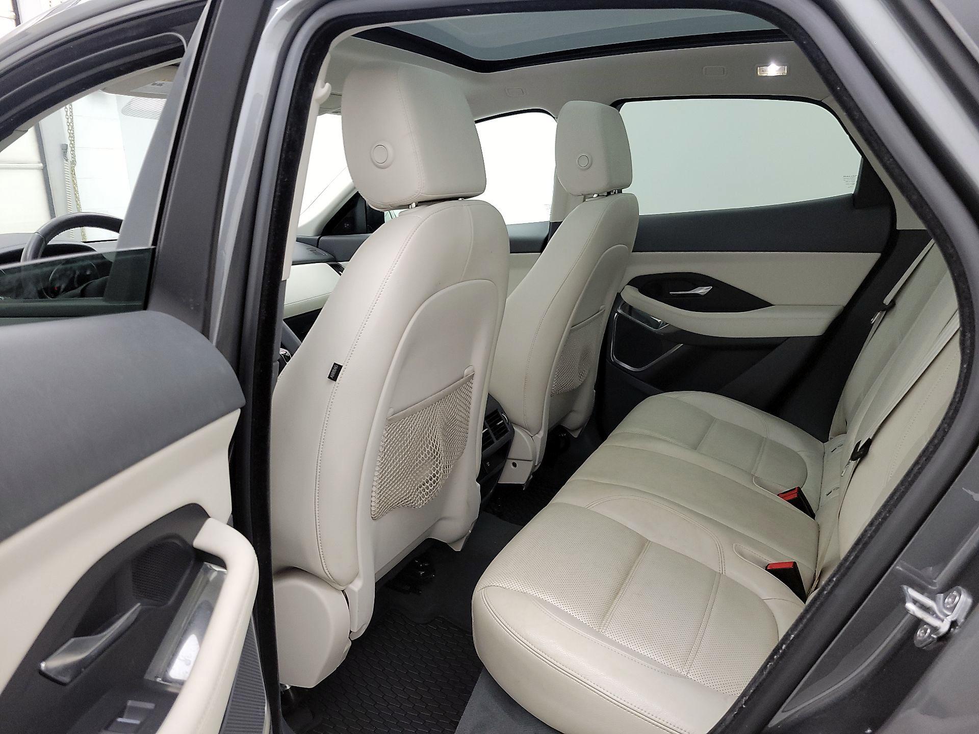 Thumbnail: 2019 Jaguar E-Pace - 20