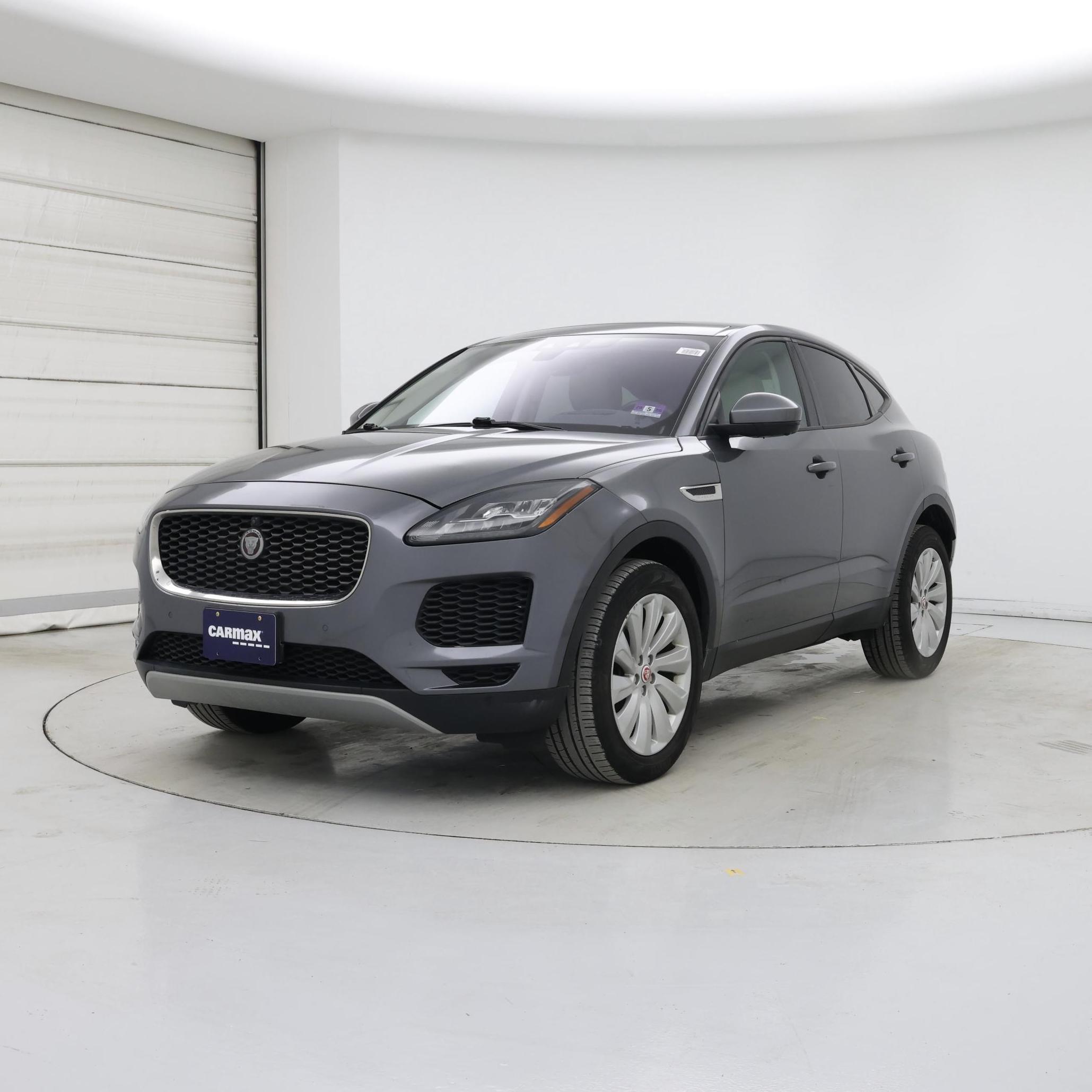 Thumbnail: 2019 Jaguar E-Pace - 4