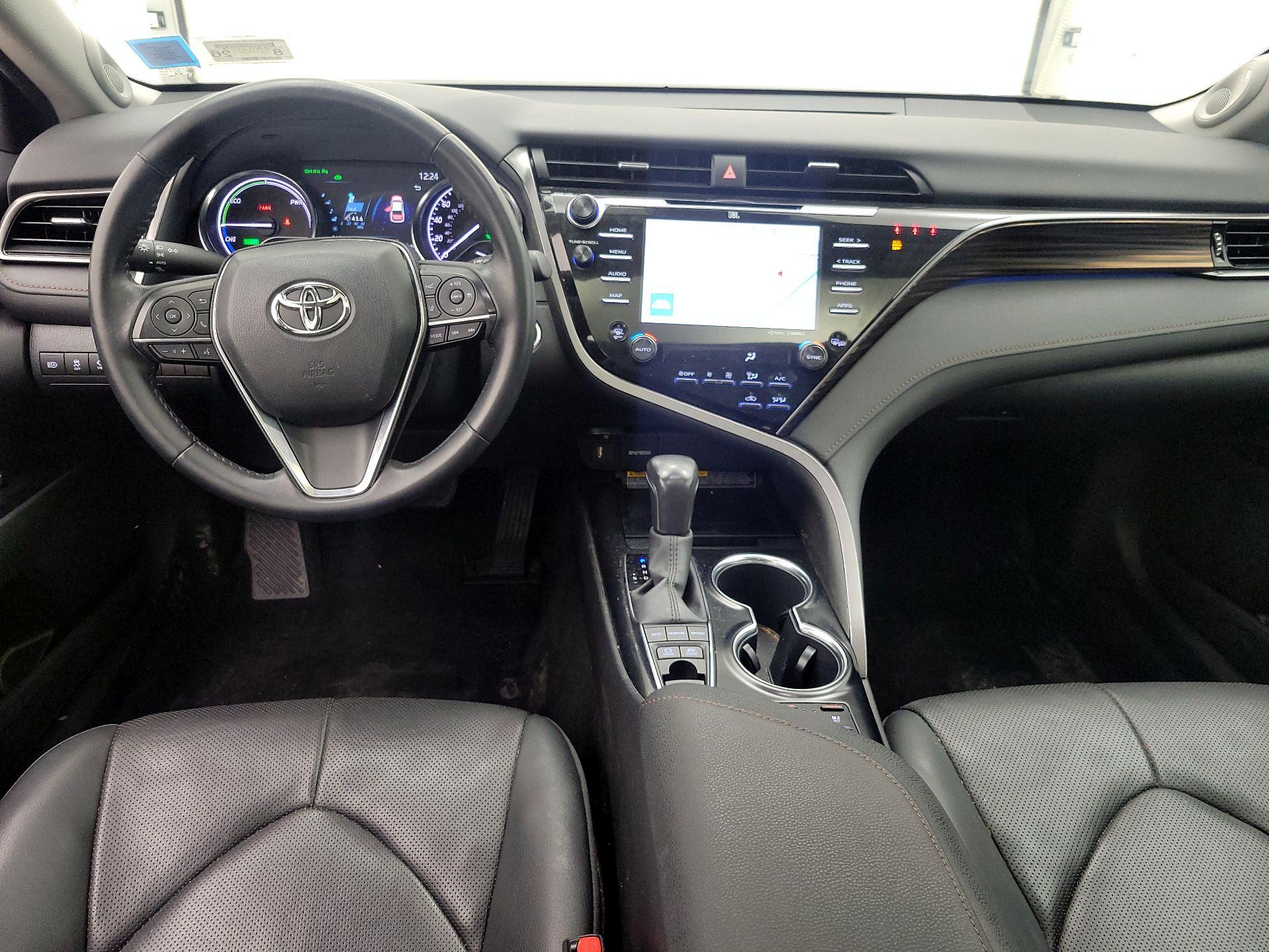 Thumbnail: 2020 Toyota Camry - 9