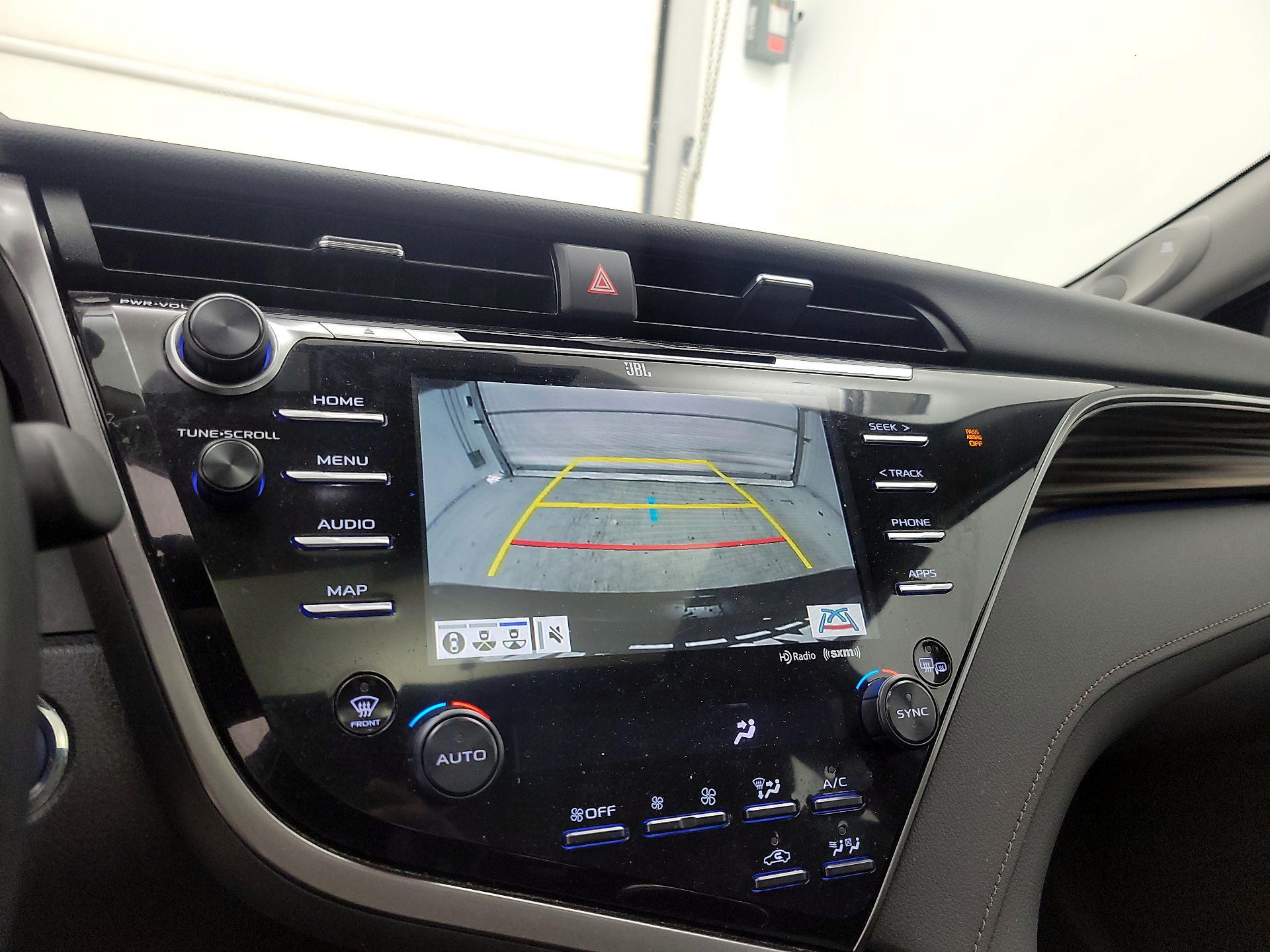 Thumbnail: 2020 Toyota Camry - 14