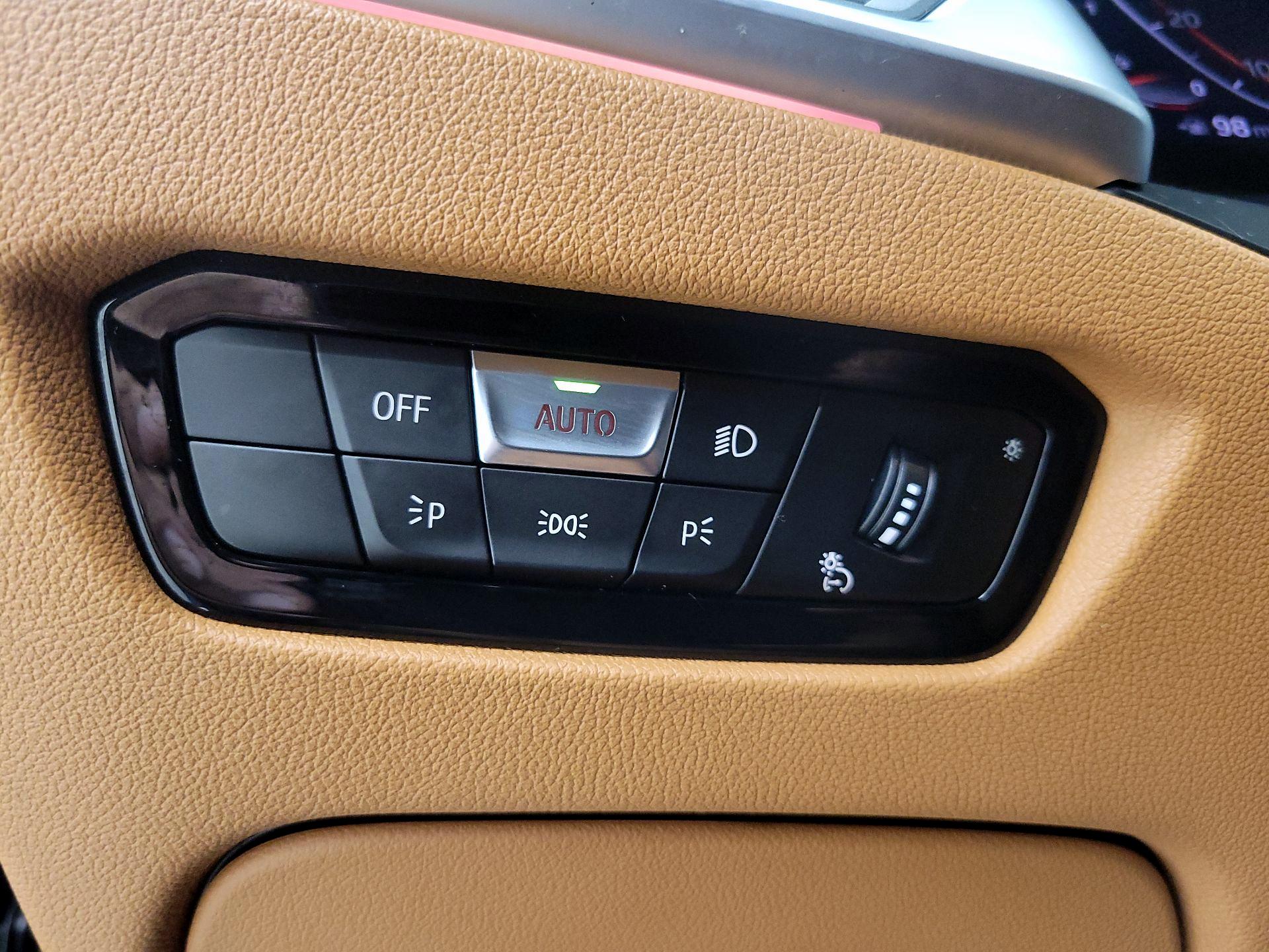 Thumbnail: 2020 BMW 3 Series - 13