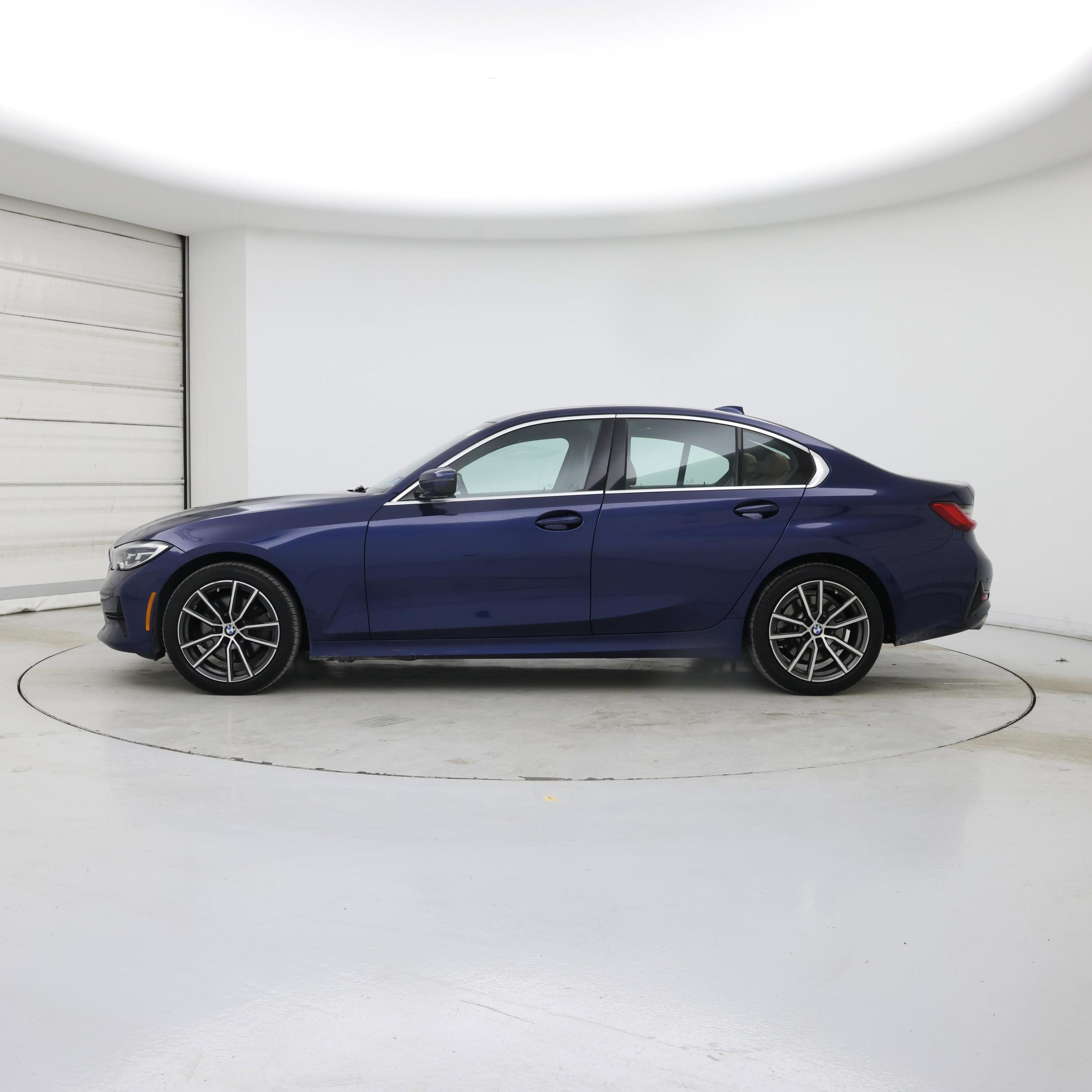 Thumbnail: 2020 BMW 3 Series - 3