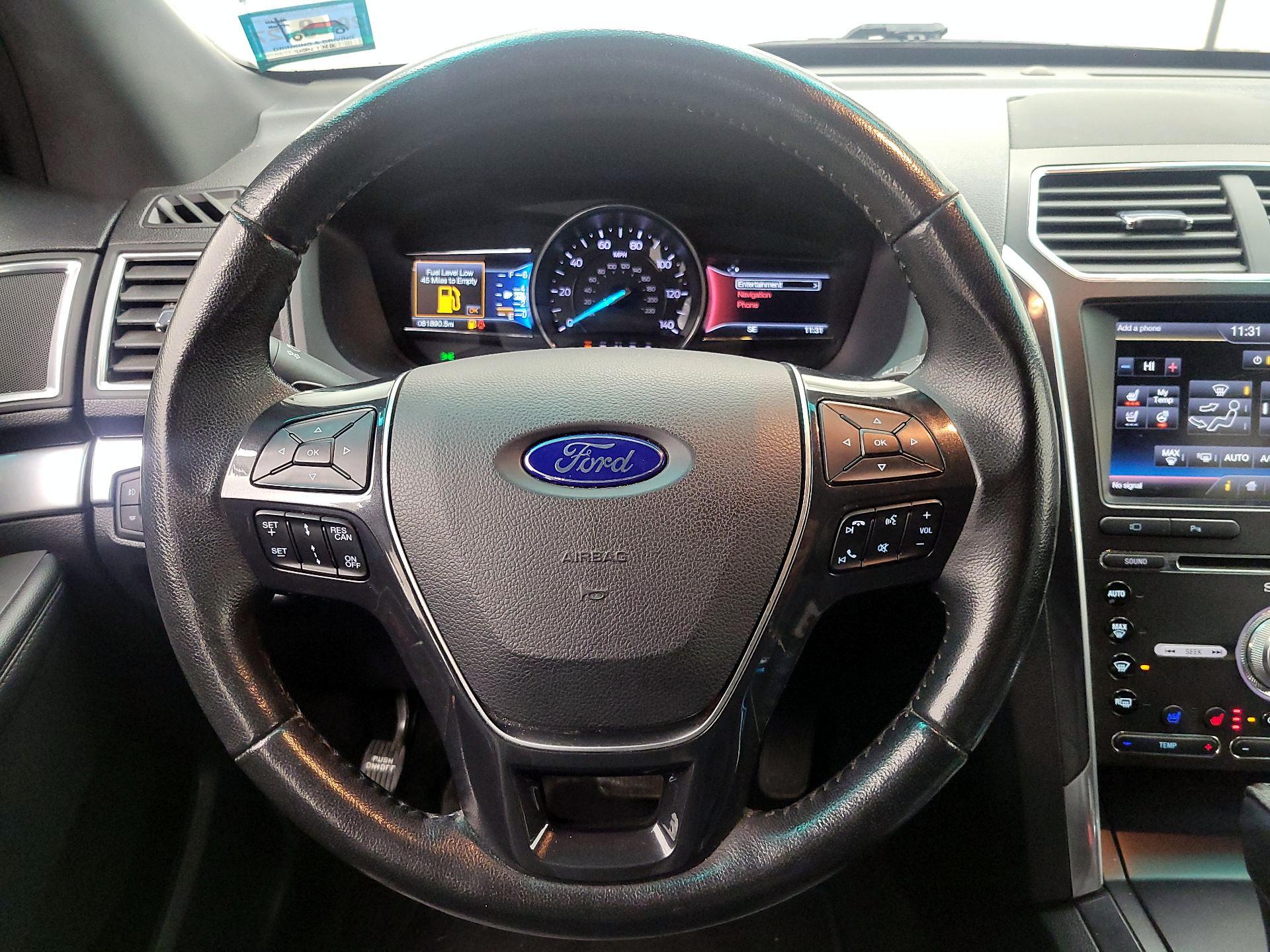 Thumbnail: 2016 Ford Explorer - 10