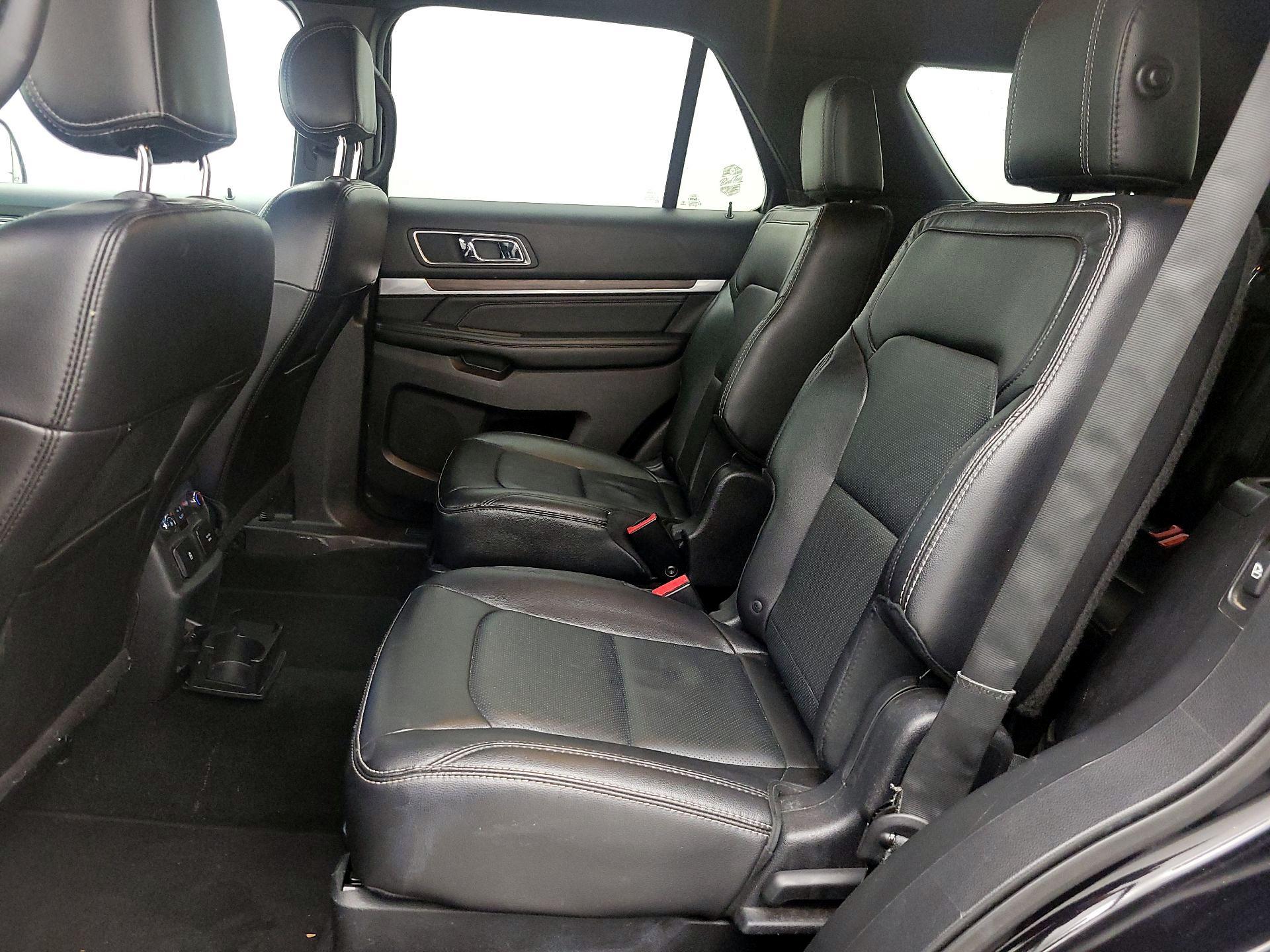 Thumbnail: 2016 Ford Explorer - 20