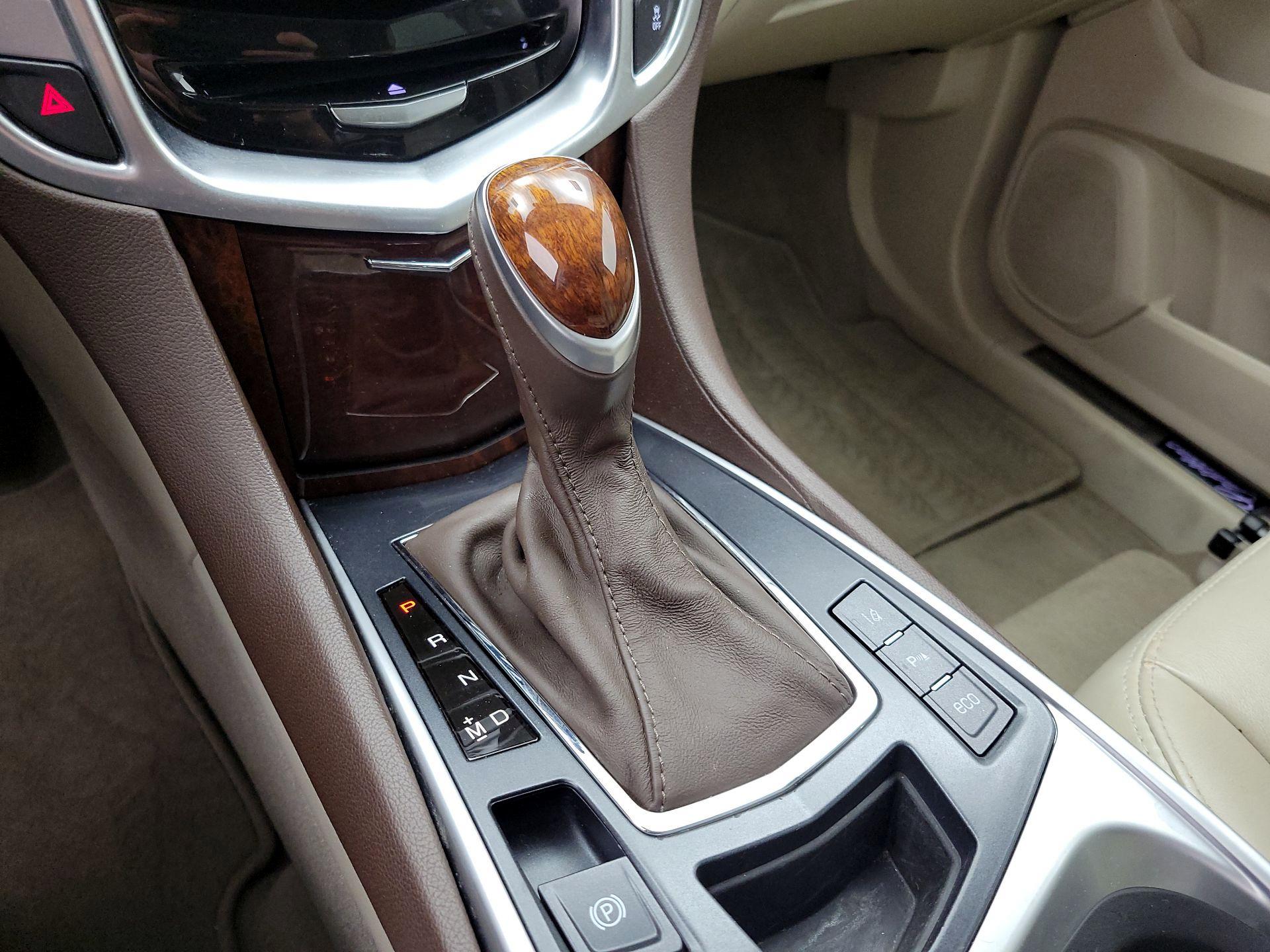 Thumbnail: 2016 Cadillac SRX - 18