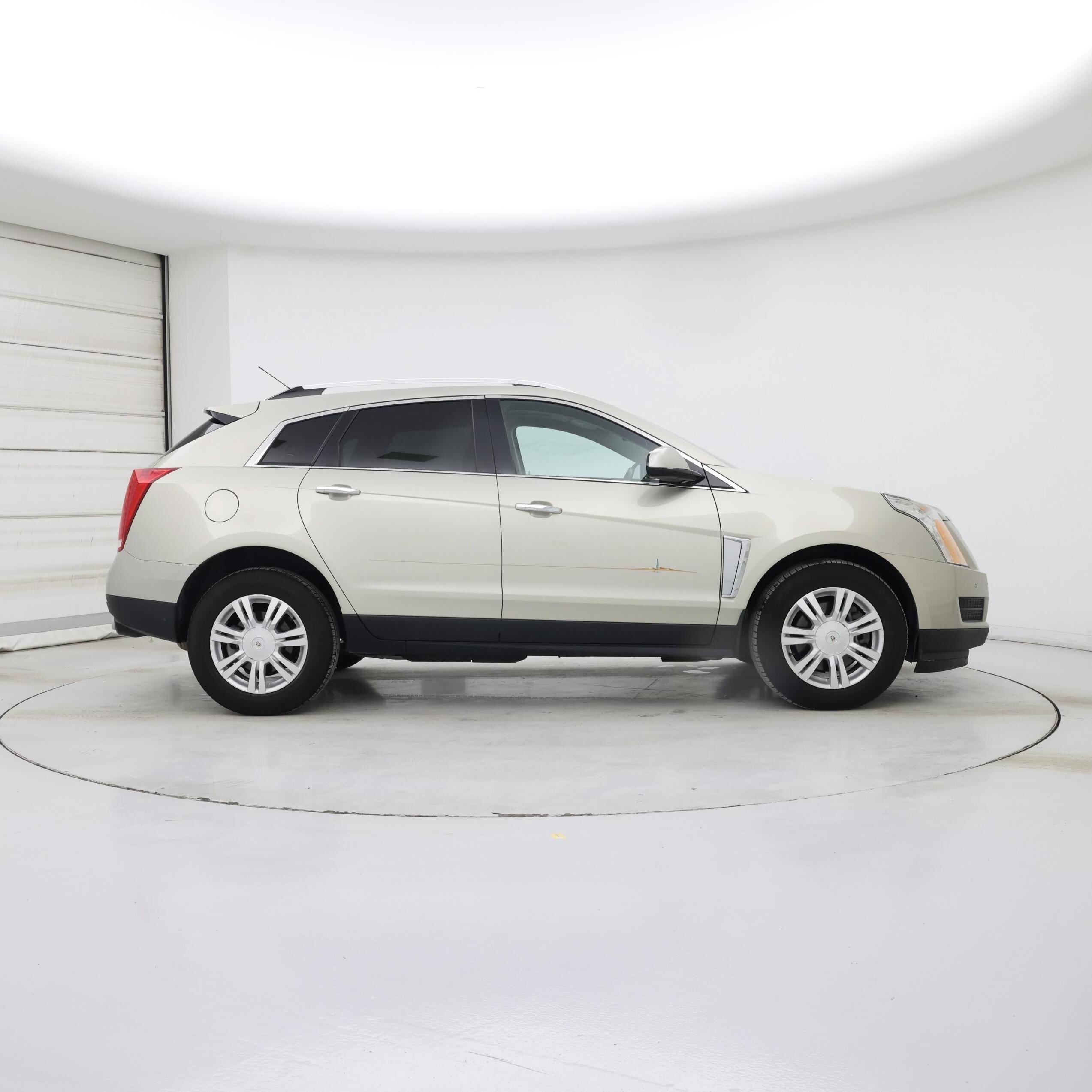 Thumbnail: 2016 Cadillac SRX - 7