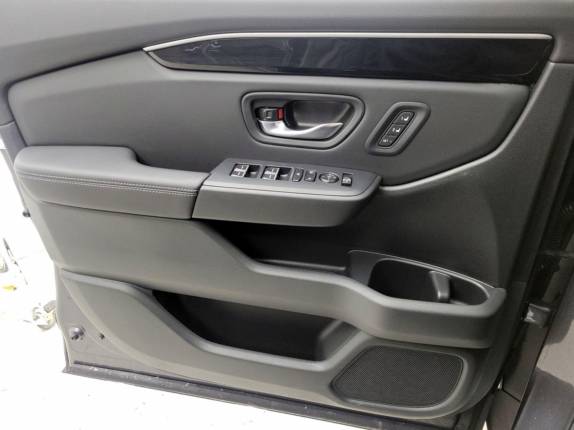 Thumbnail: 2025 Honda Pilot - 12