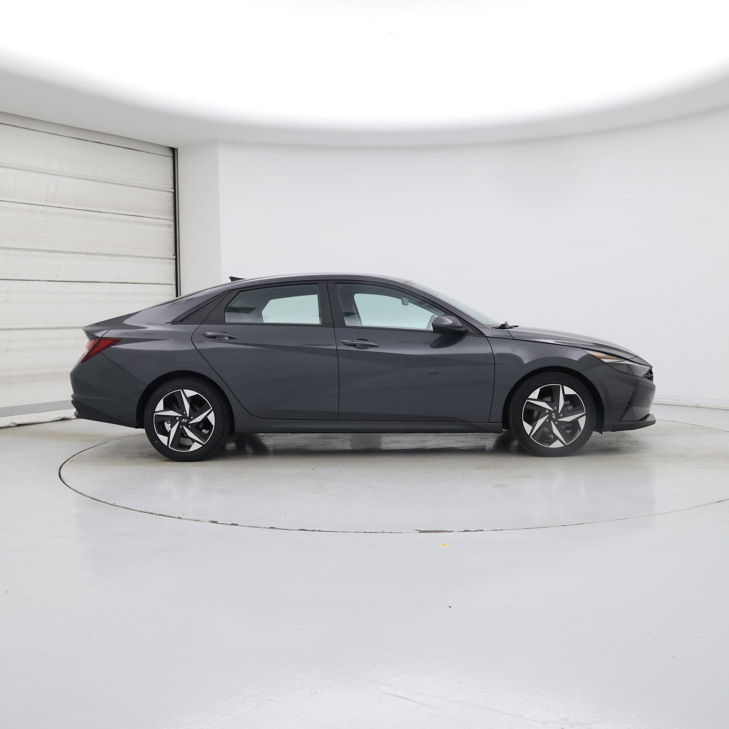 Thumbnail: 2023 Hyundai Elantra - 7