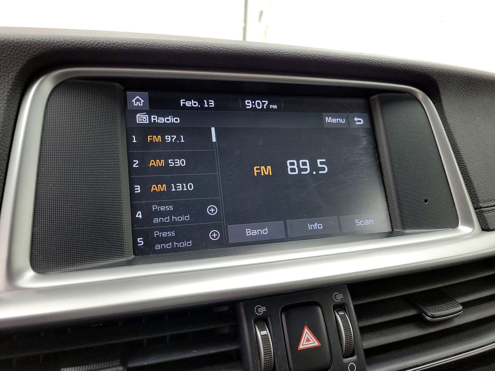 Thumbnail: 2019 Kia Optima - 15