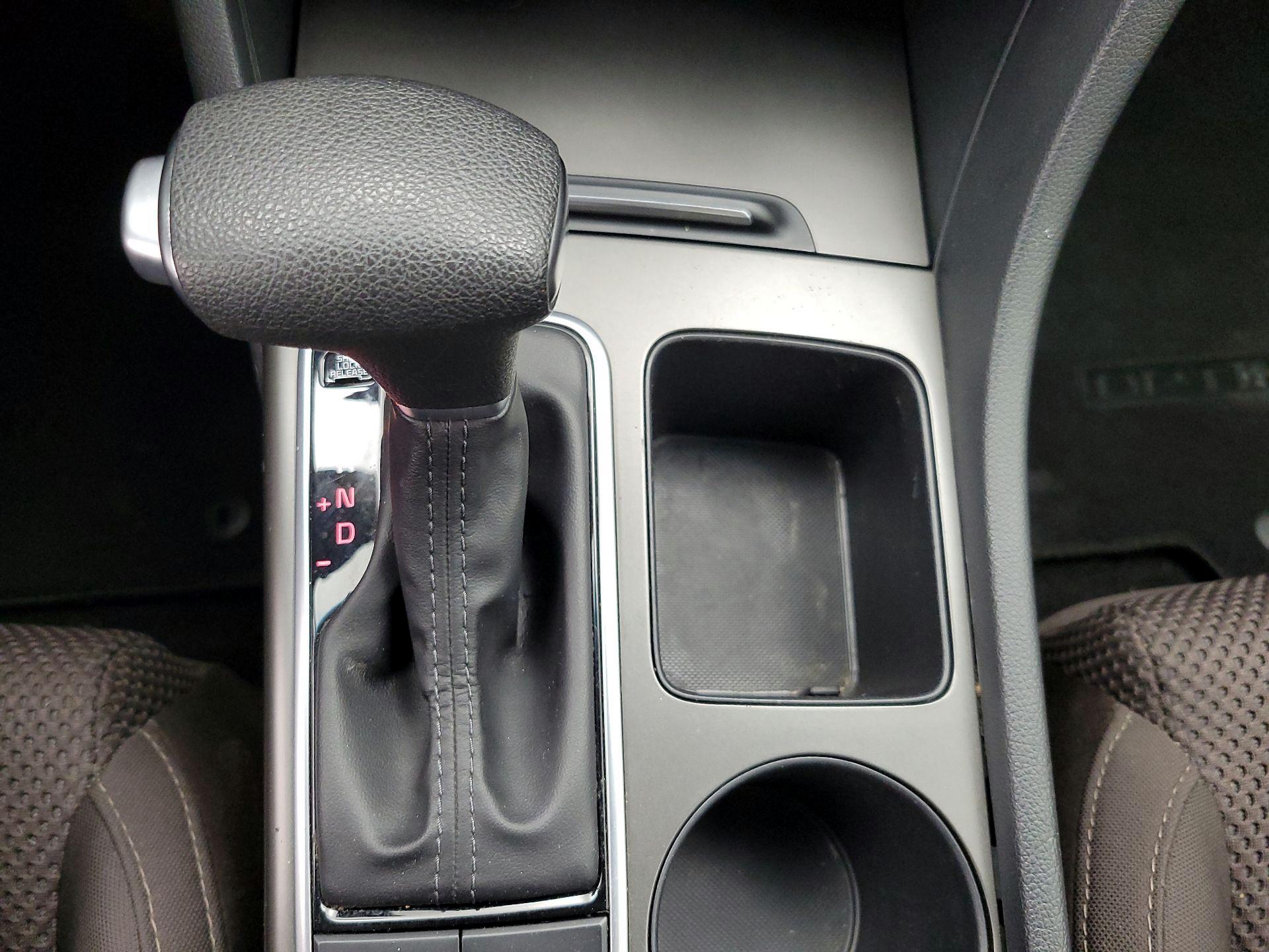 Thumbnail: 2019 Kia Optima - 17