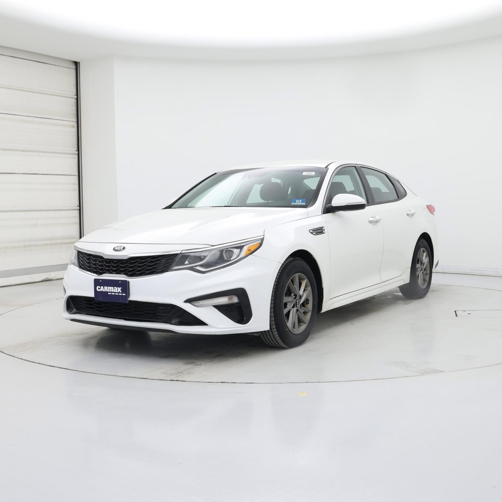 Thumbnail: 2019 Kia Optima - 4