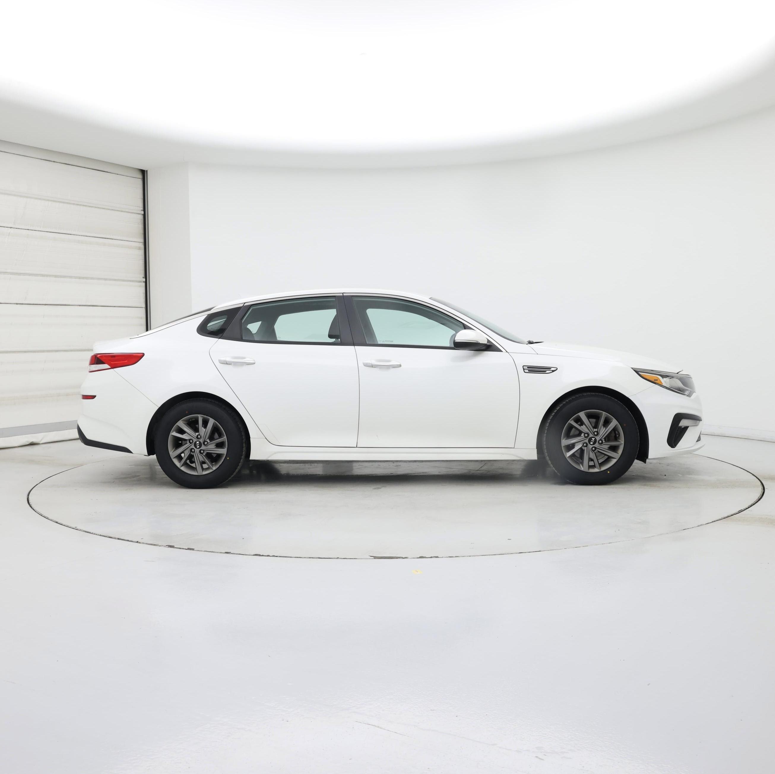 Thumbnail: 2019 Kia Optima - 7