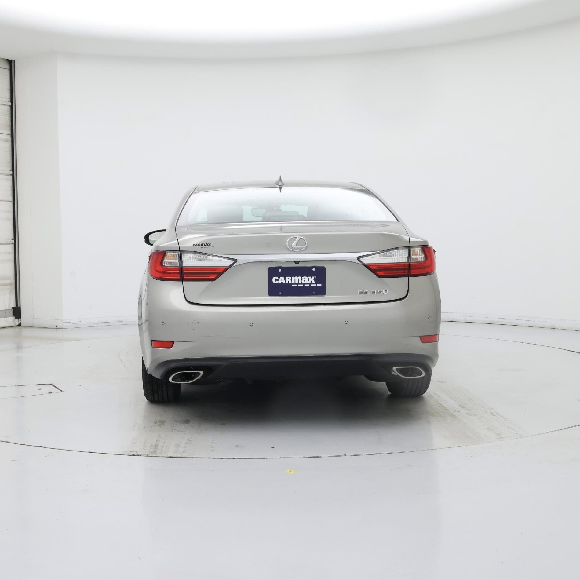 Thumbnail: 2018 Lexus ES - 6