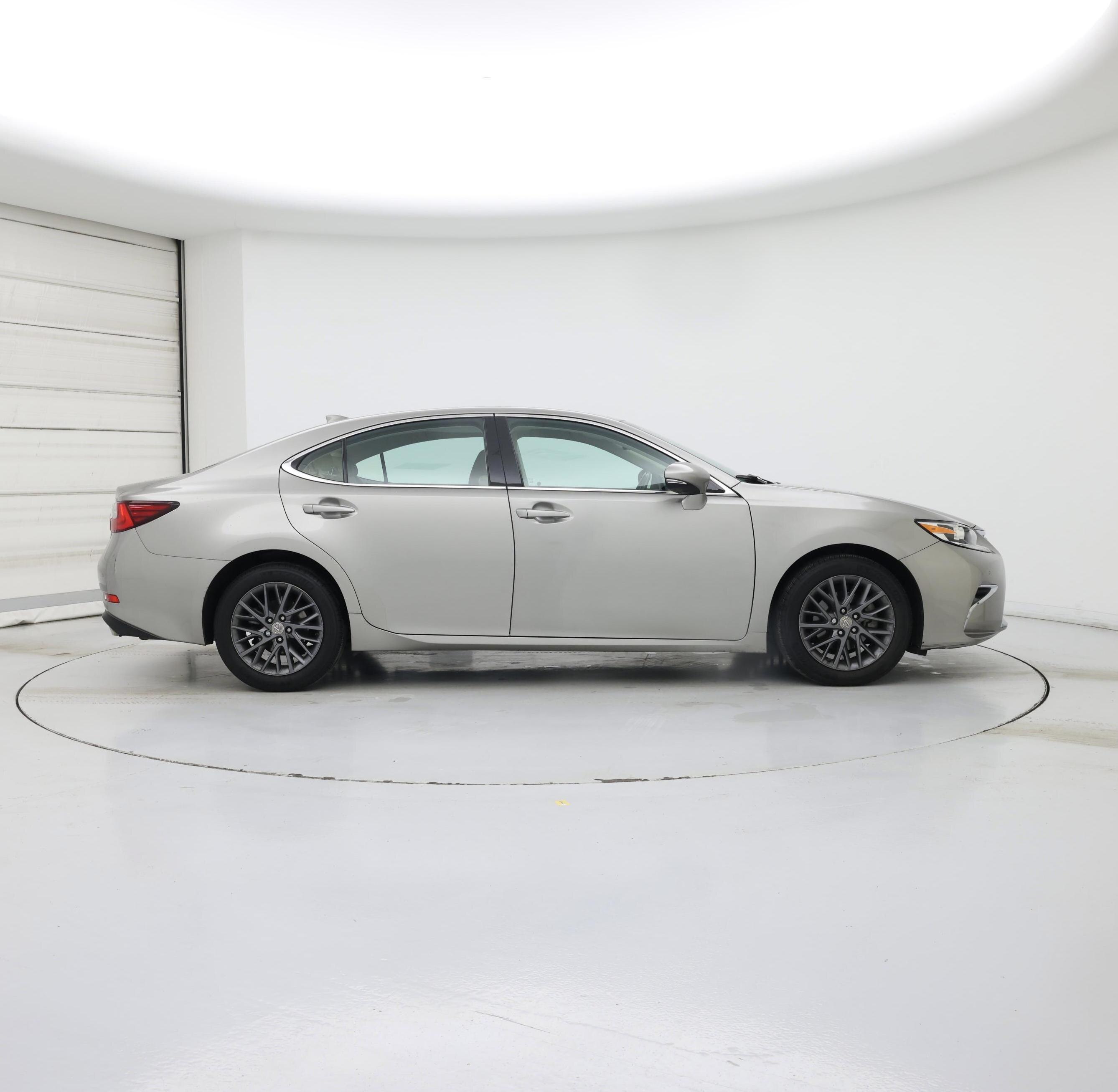 Thumbnail: 2018 Lexus ES - 7