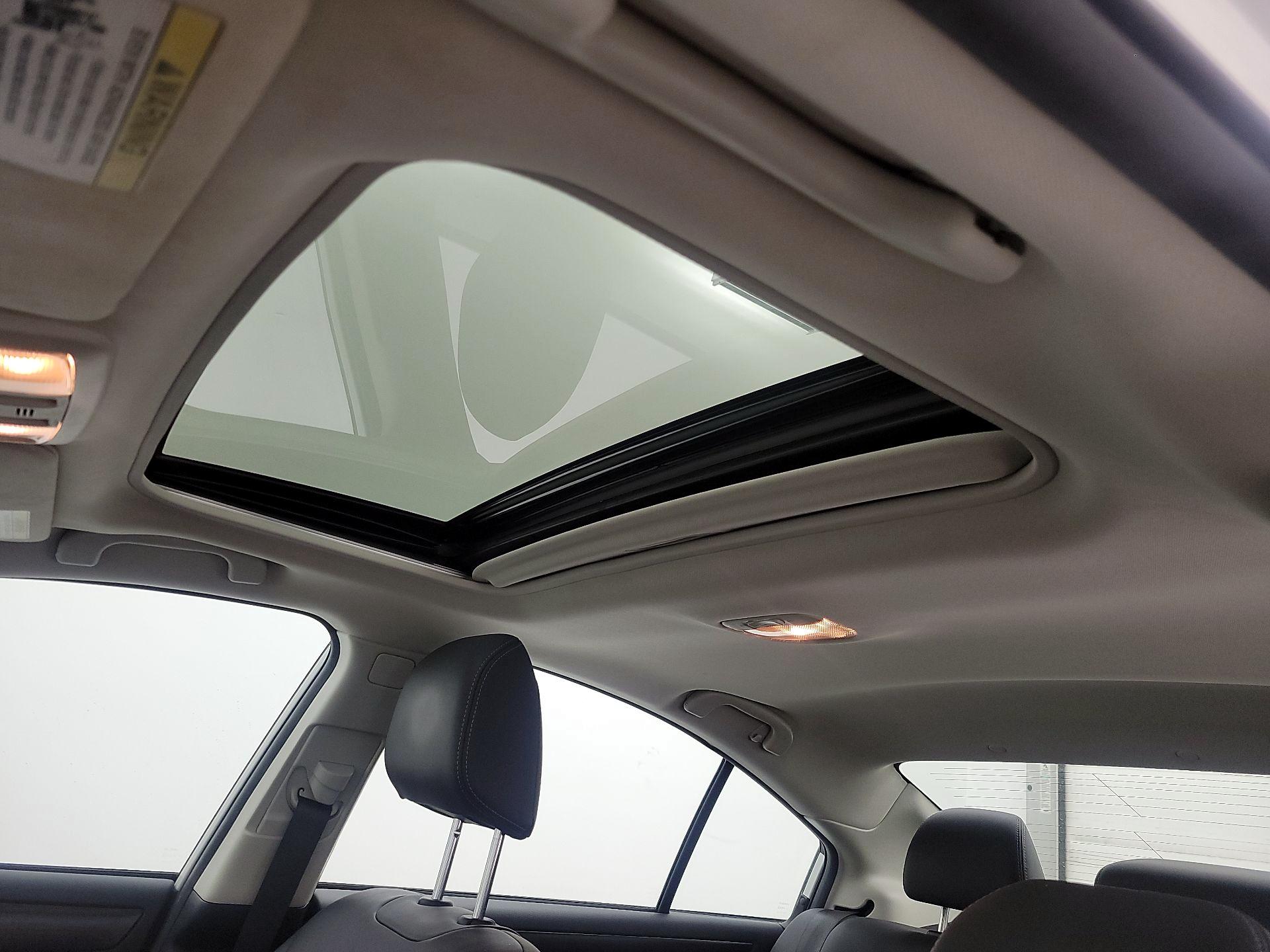 Thumbnail: 2015 Subaru Legacy - 19