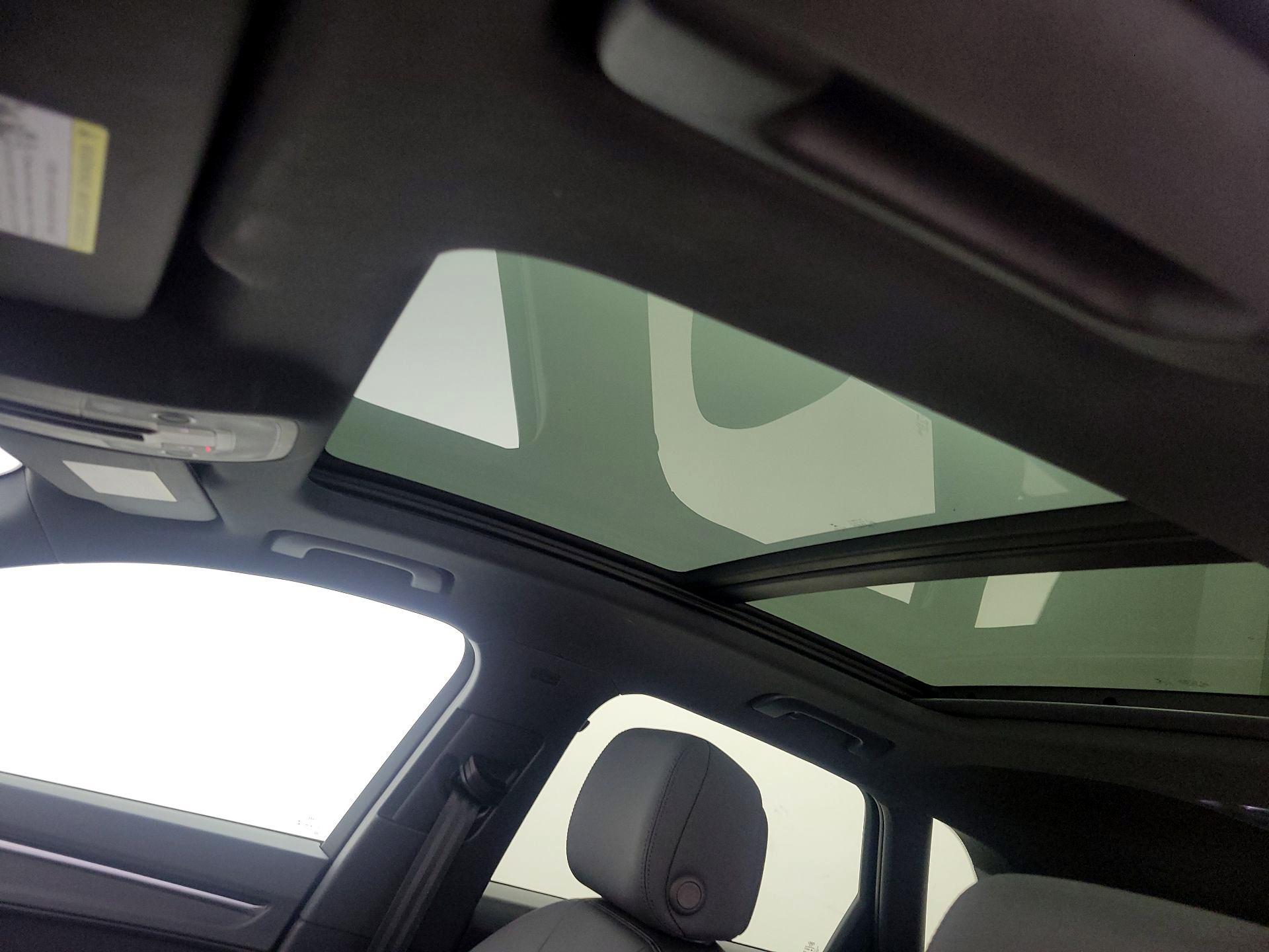 Thumbnail: 2020 Audi Q3 - 17